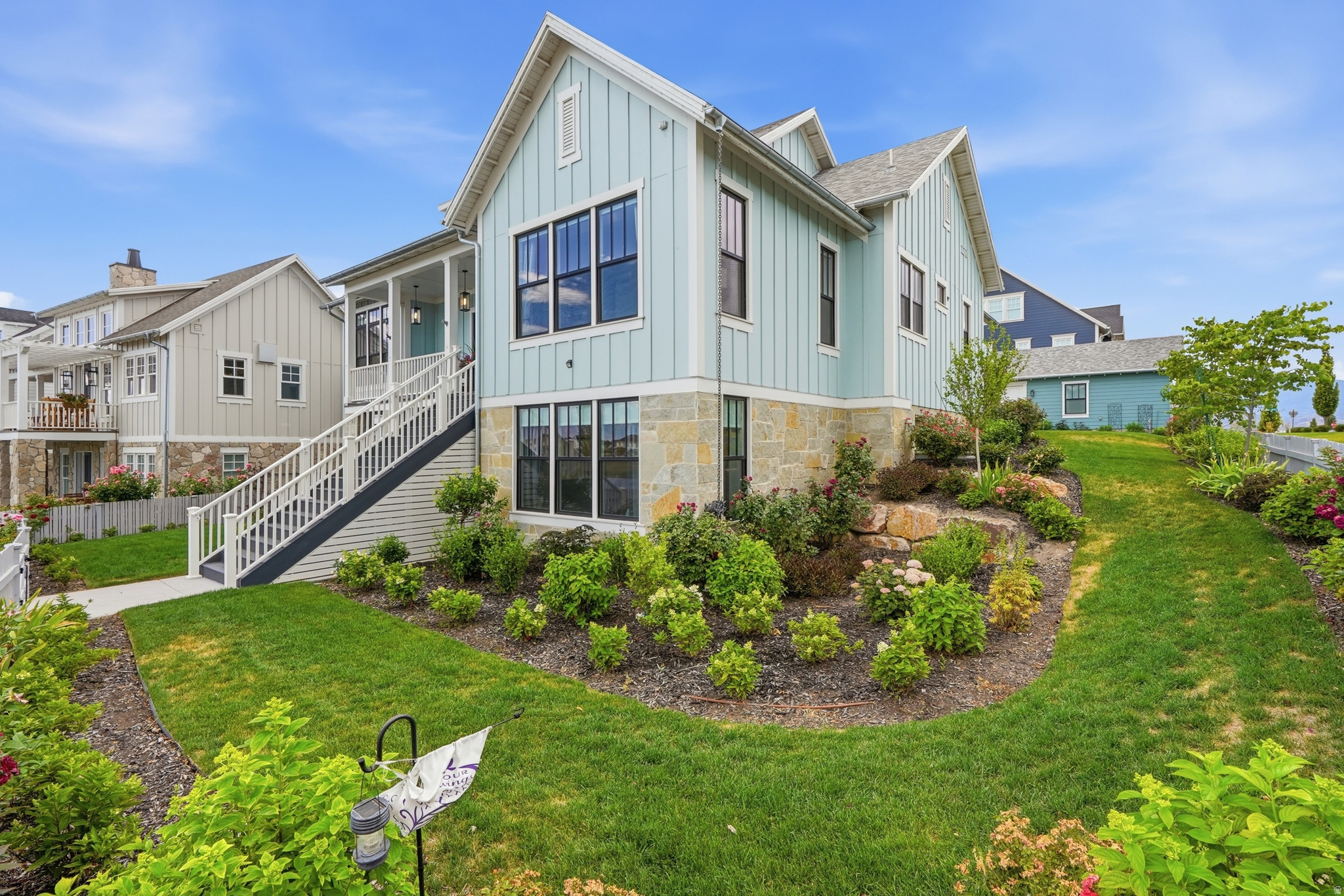 DAYBREAK LAKE ISLAND - Residential