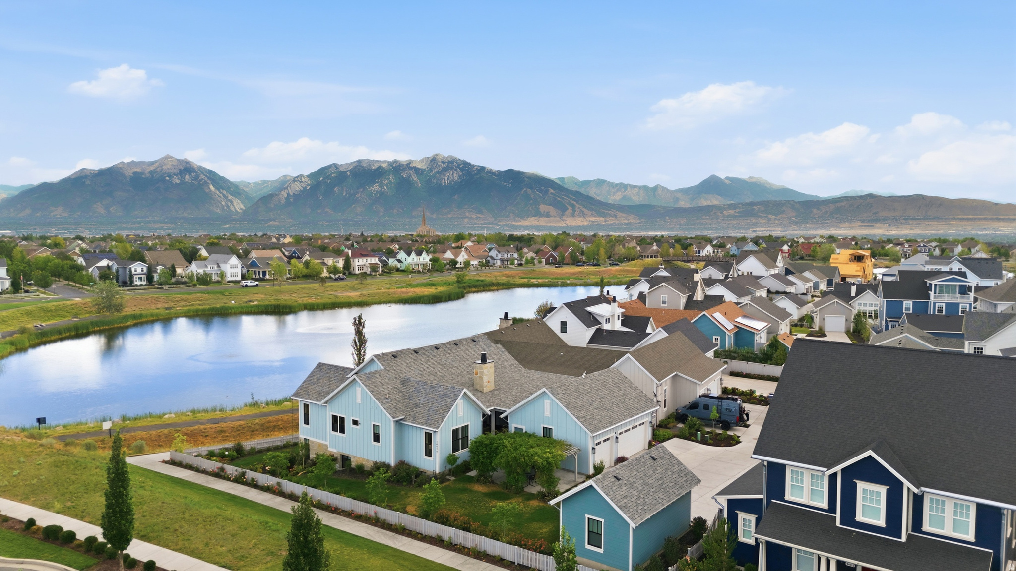 DAYBREAK LAKE ISLAND - Residential
