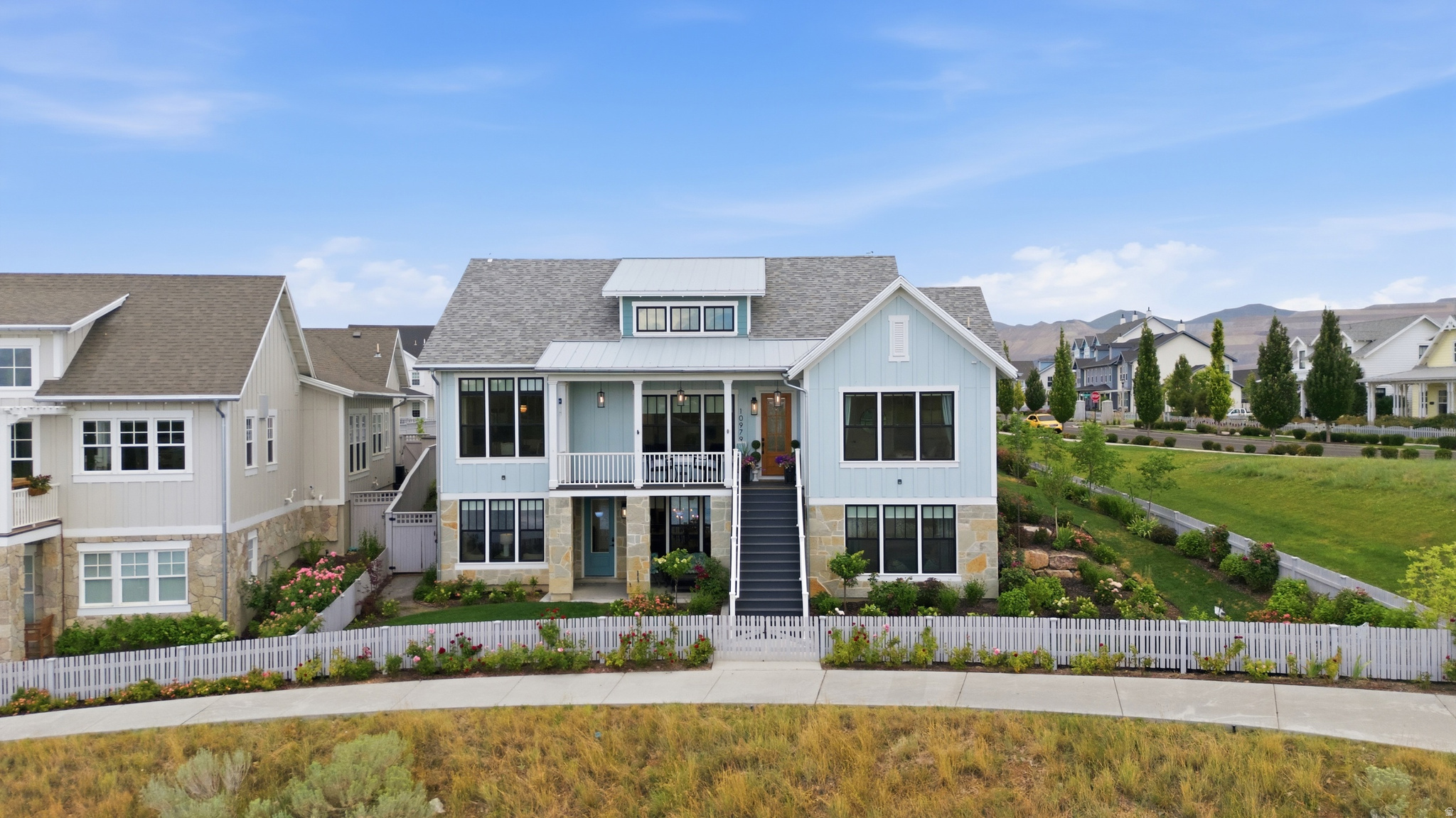 DAYBREAK LAKE ISLAND - Residential