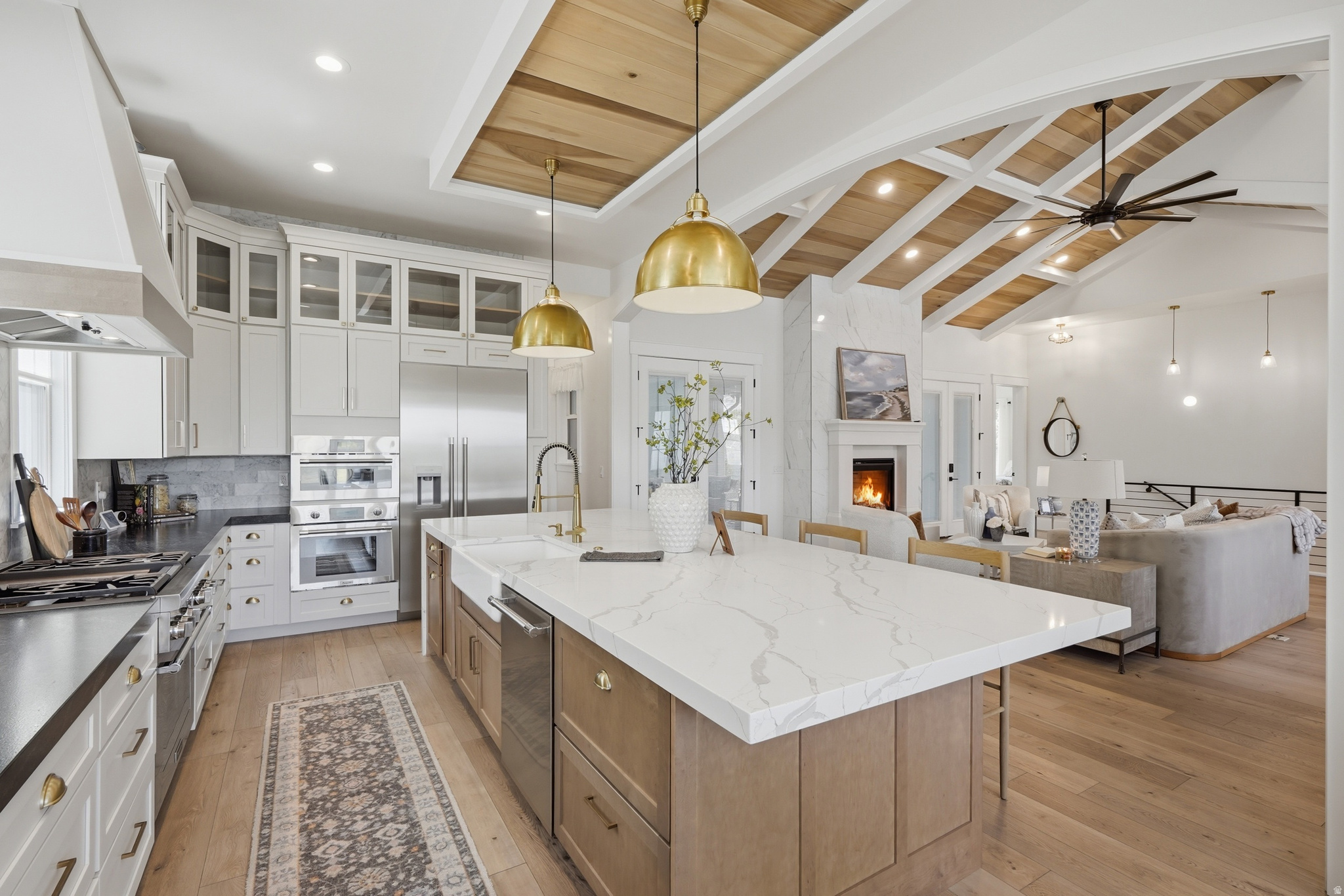 DAYBREAK LAKE ISLAND - Residential