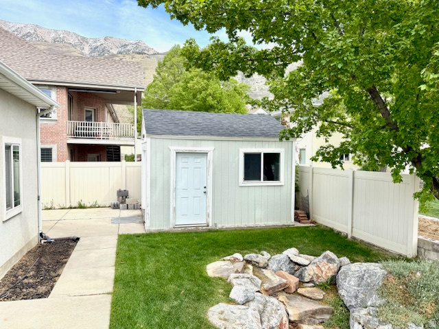 CANYON BROOK - Residential