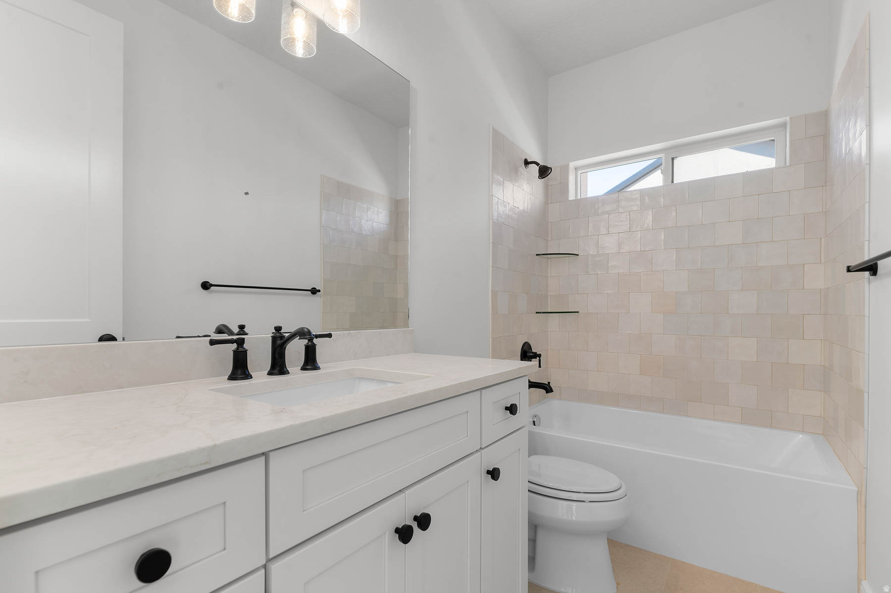 HIDDEN OAKS SIGNATURE 638 - Residential