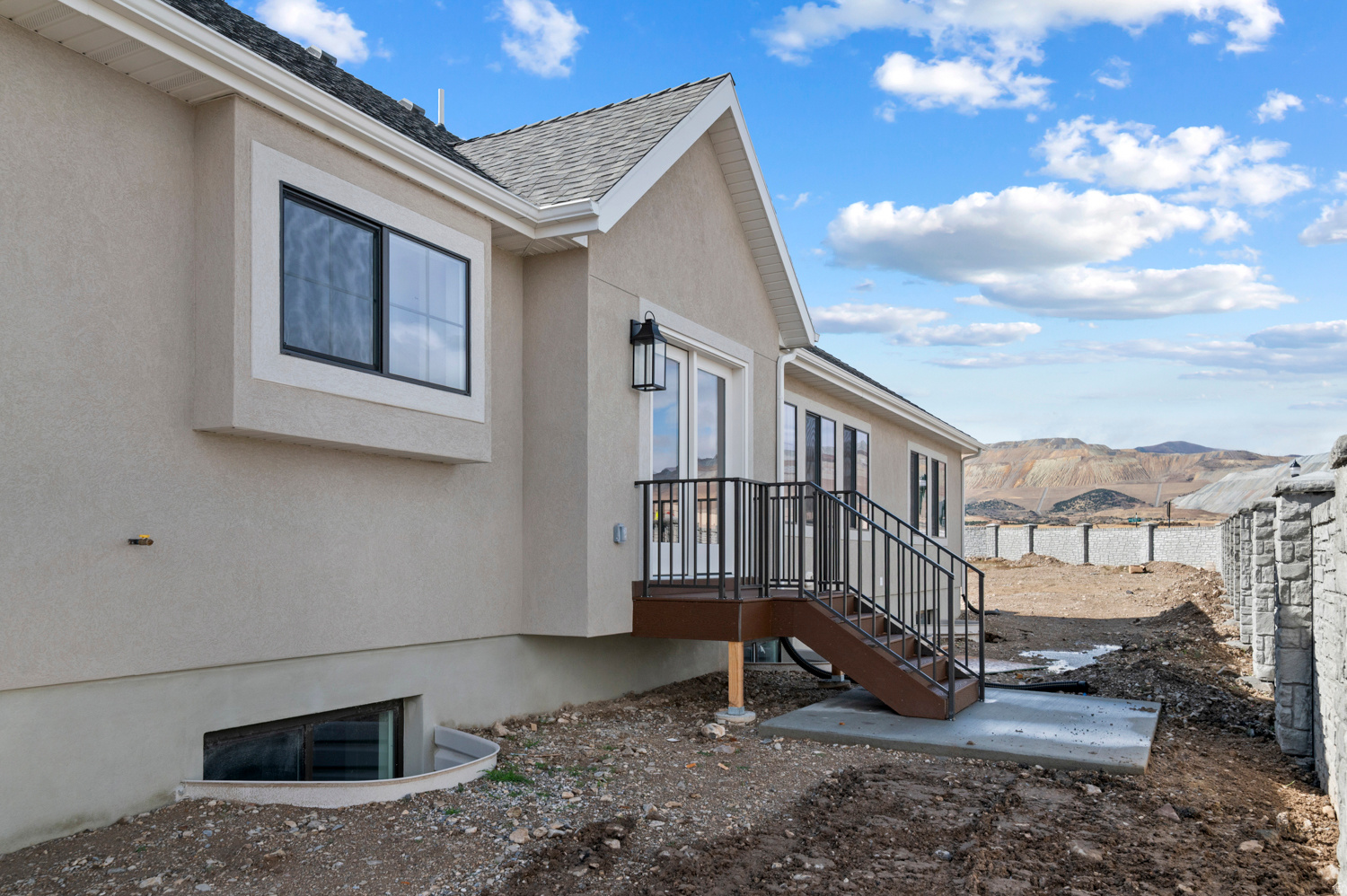HIDDEN OAKS SIGNATURE 638 - Residential