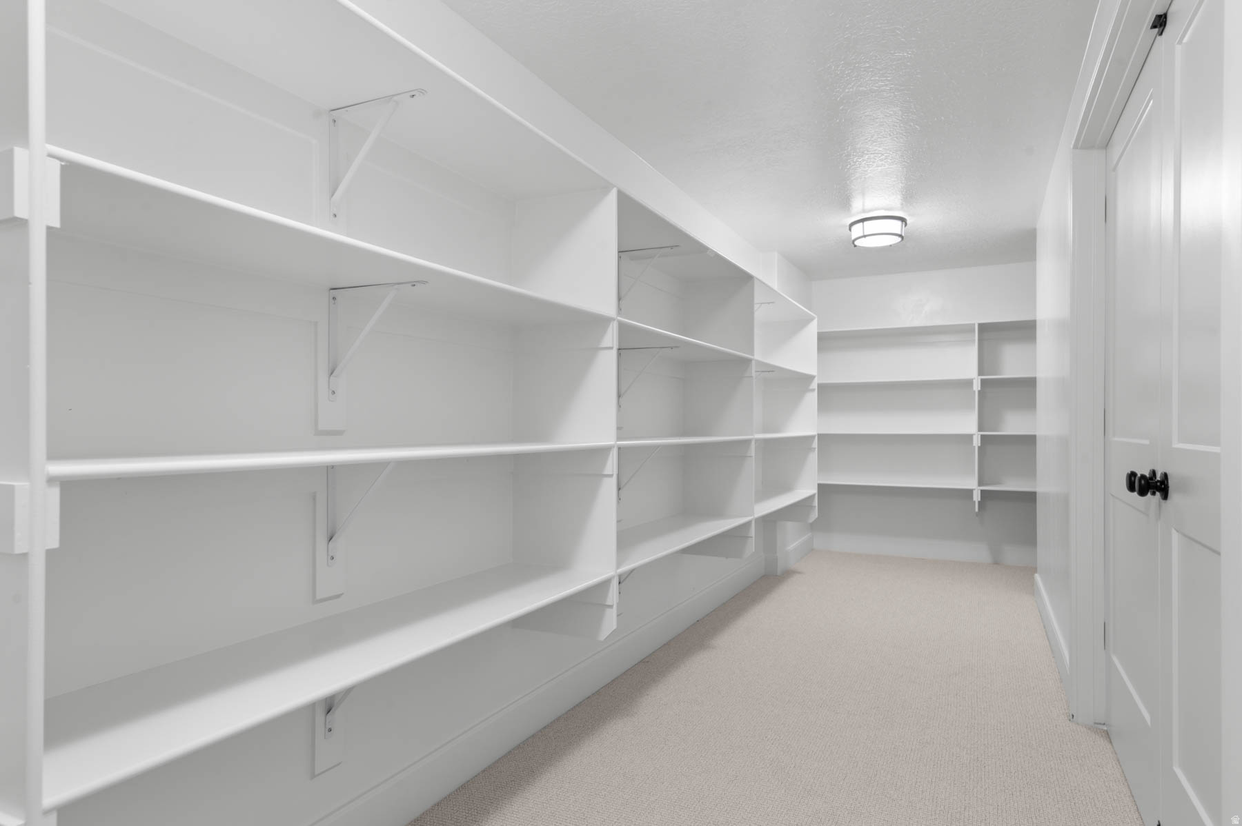 HIDDEN OAKS SIGNATURE 638 - Residential