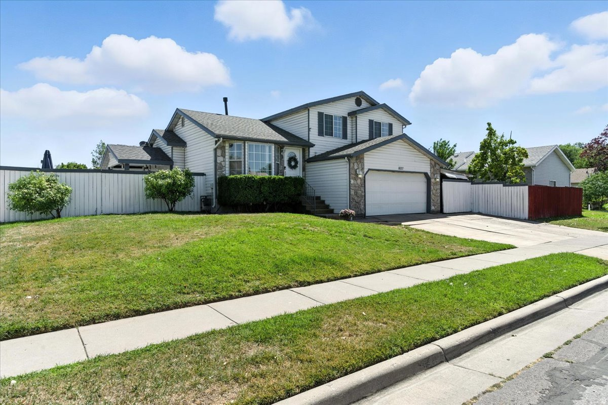 WESTPOINTE - Residential