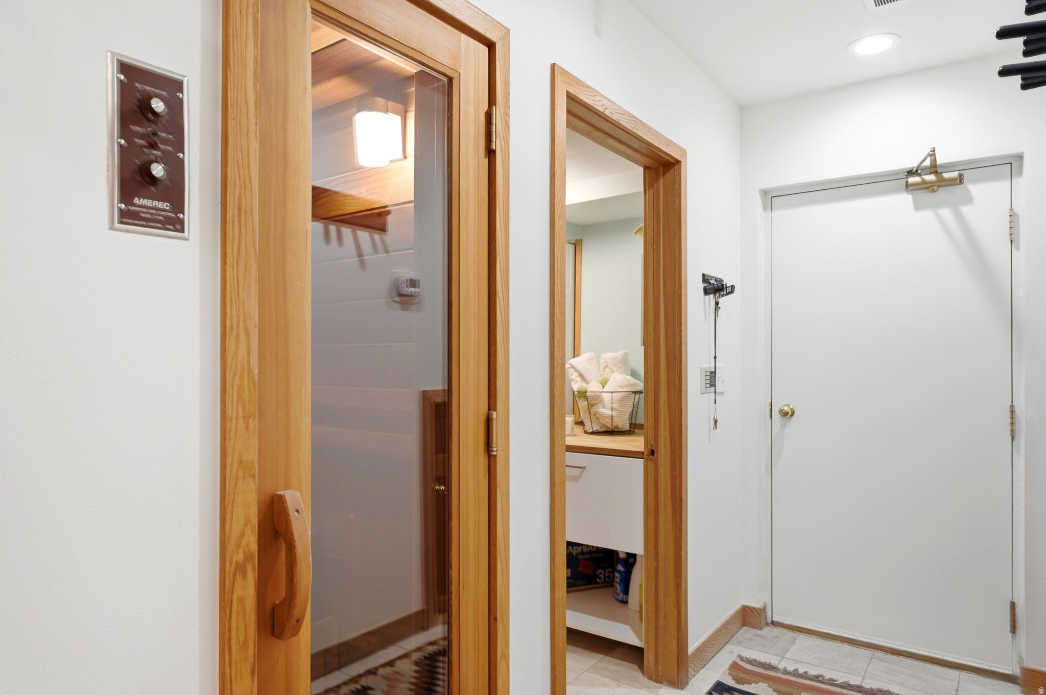 ONTARIO LODGE - Residential