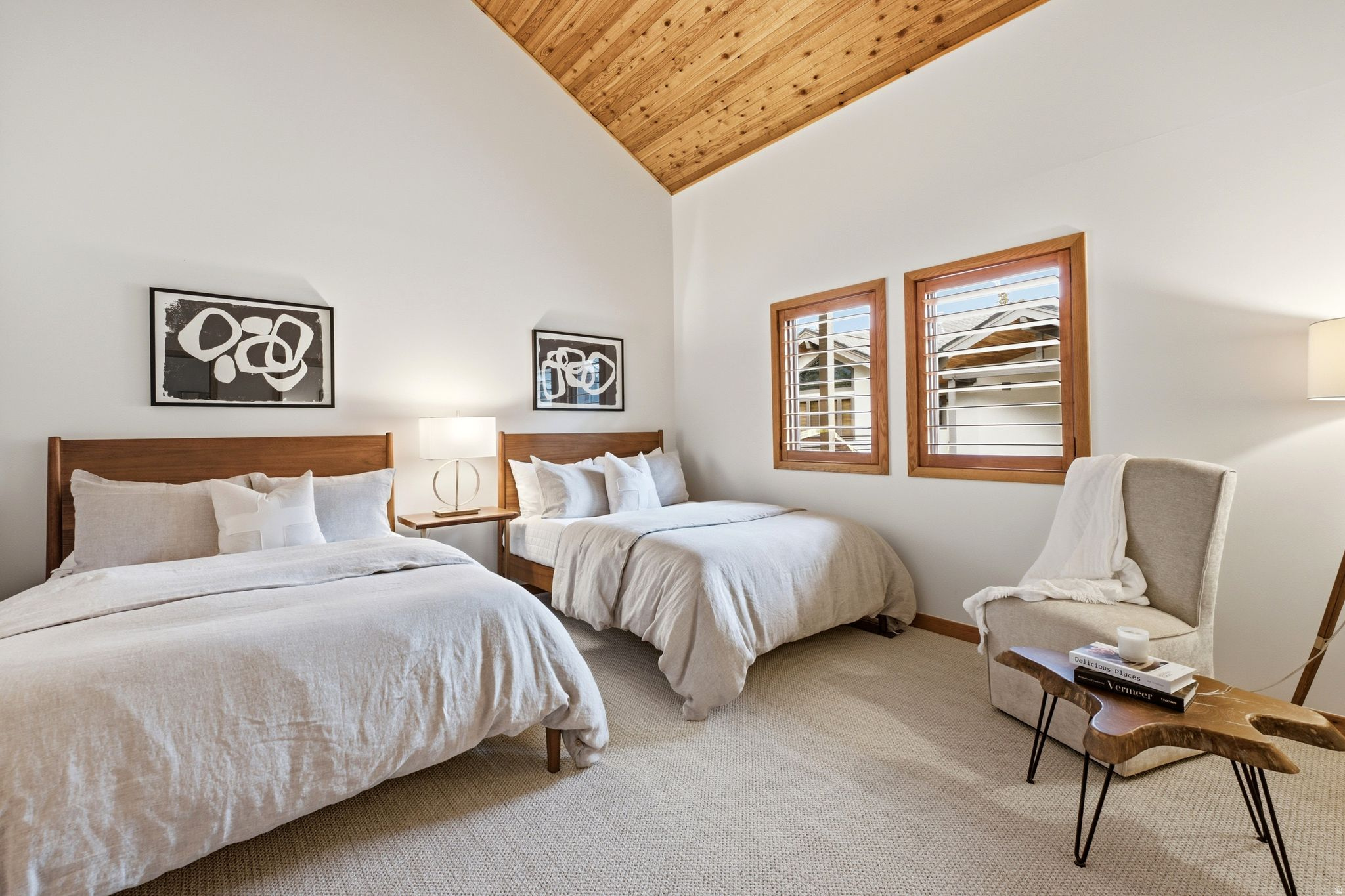 ONTARIO LODGE - Residential