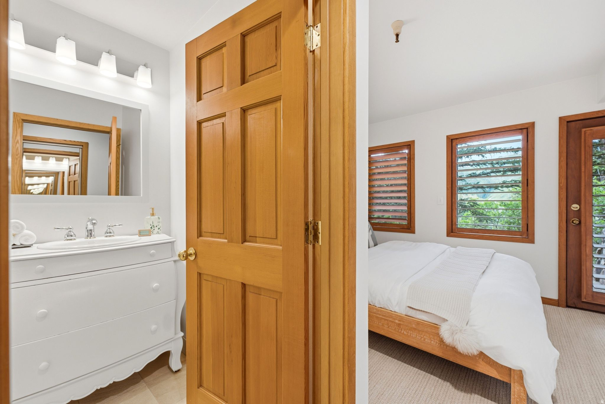 ONTARIO LODGE - Residential
