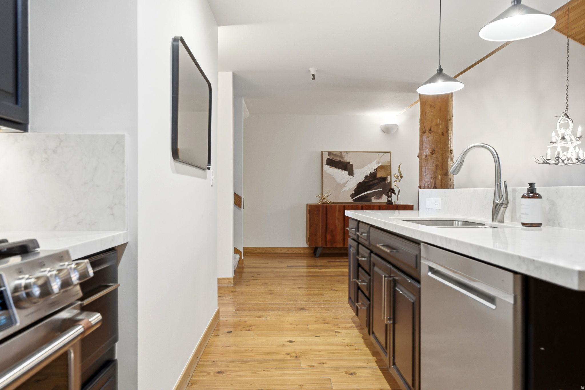 ONTARIO LODGE - Residential