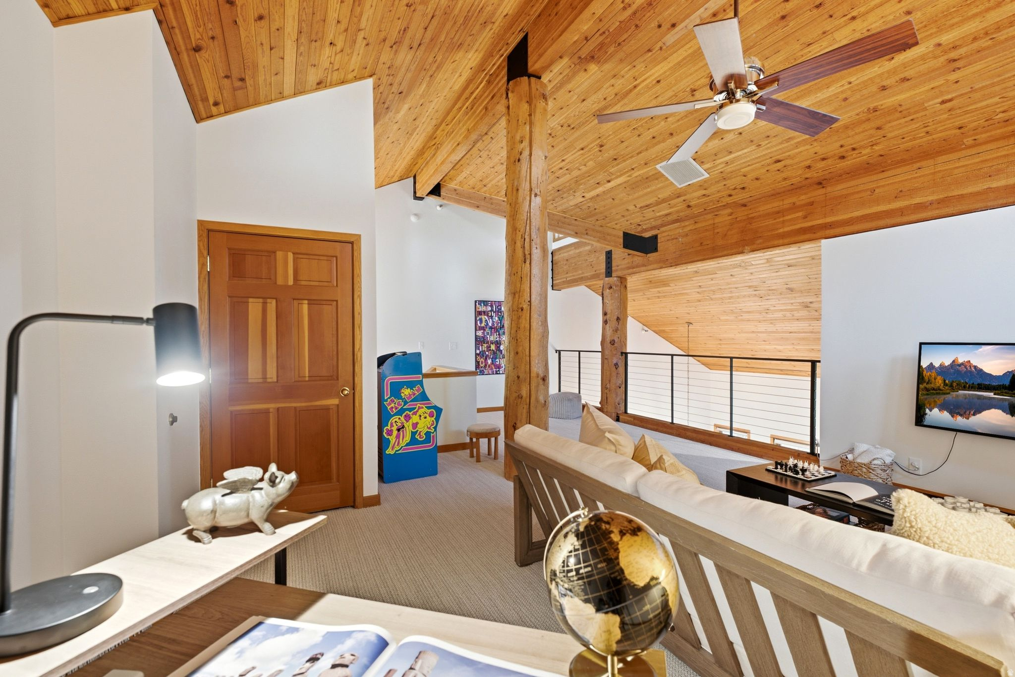 ONTARIO LODGE - Residential