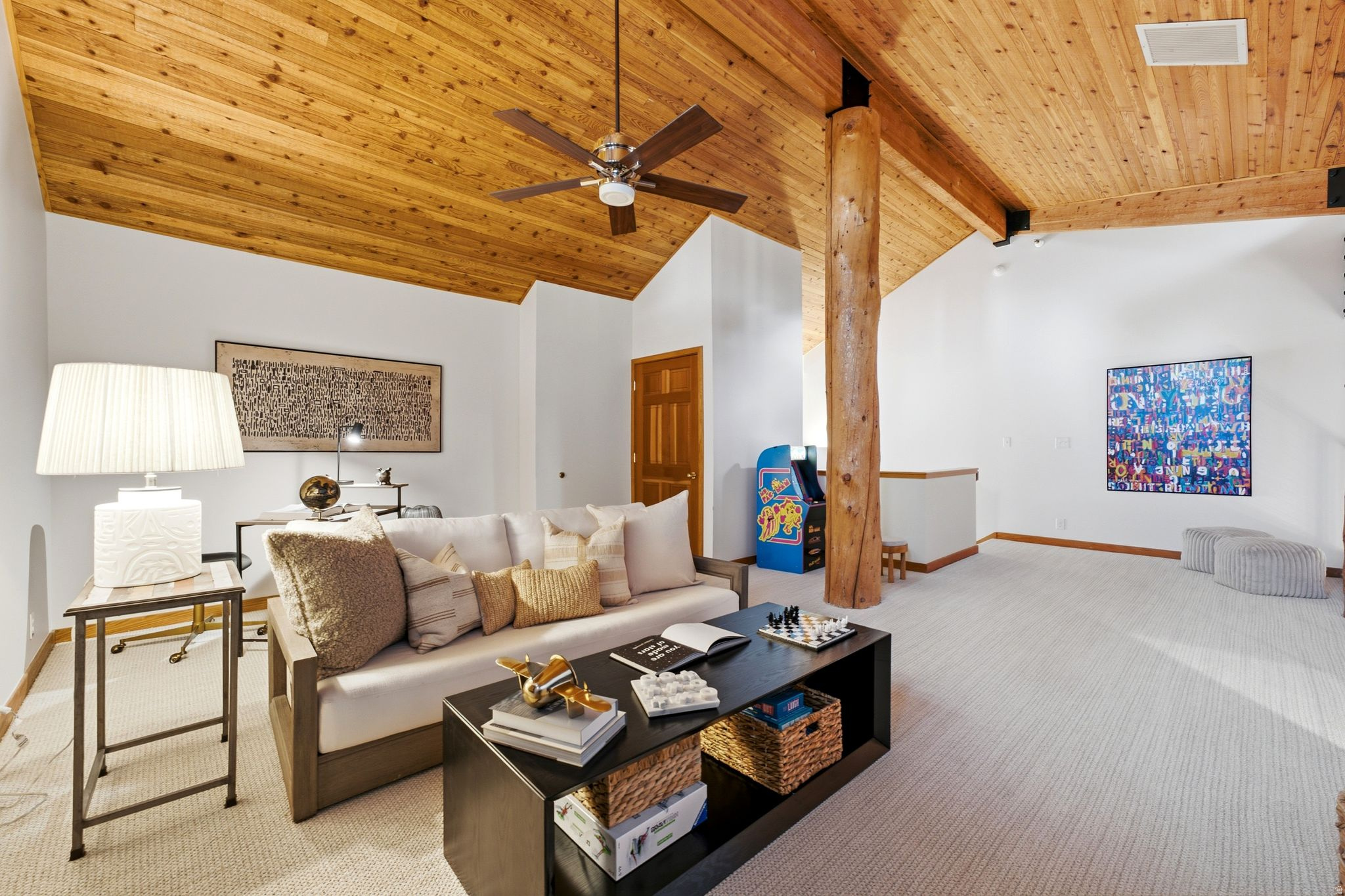 ONTARIO LODGE - Residential