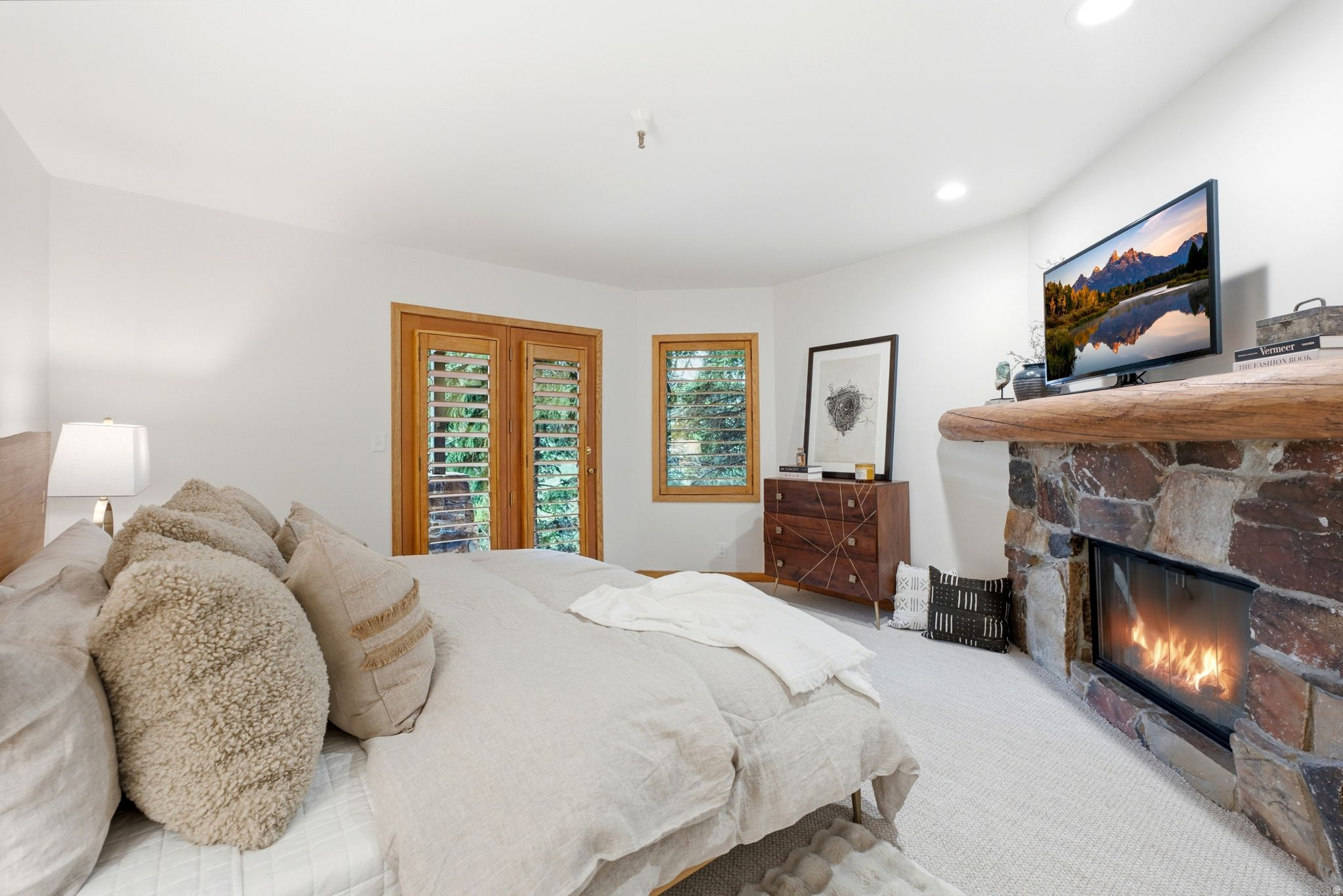 ONTARIO LODGE - Residential