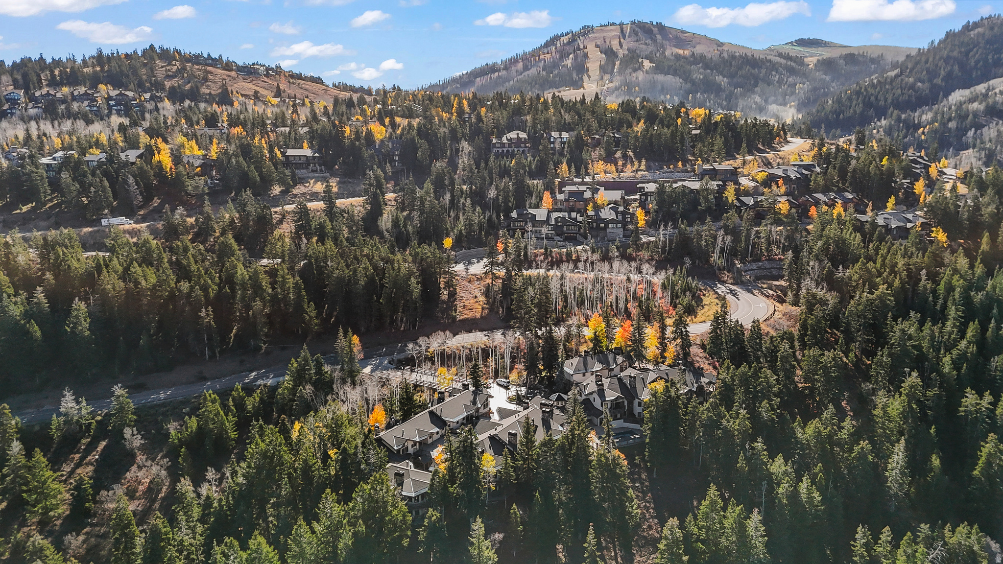 ONTARIO LODGE - Residential
