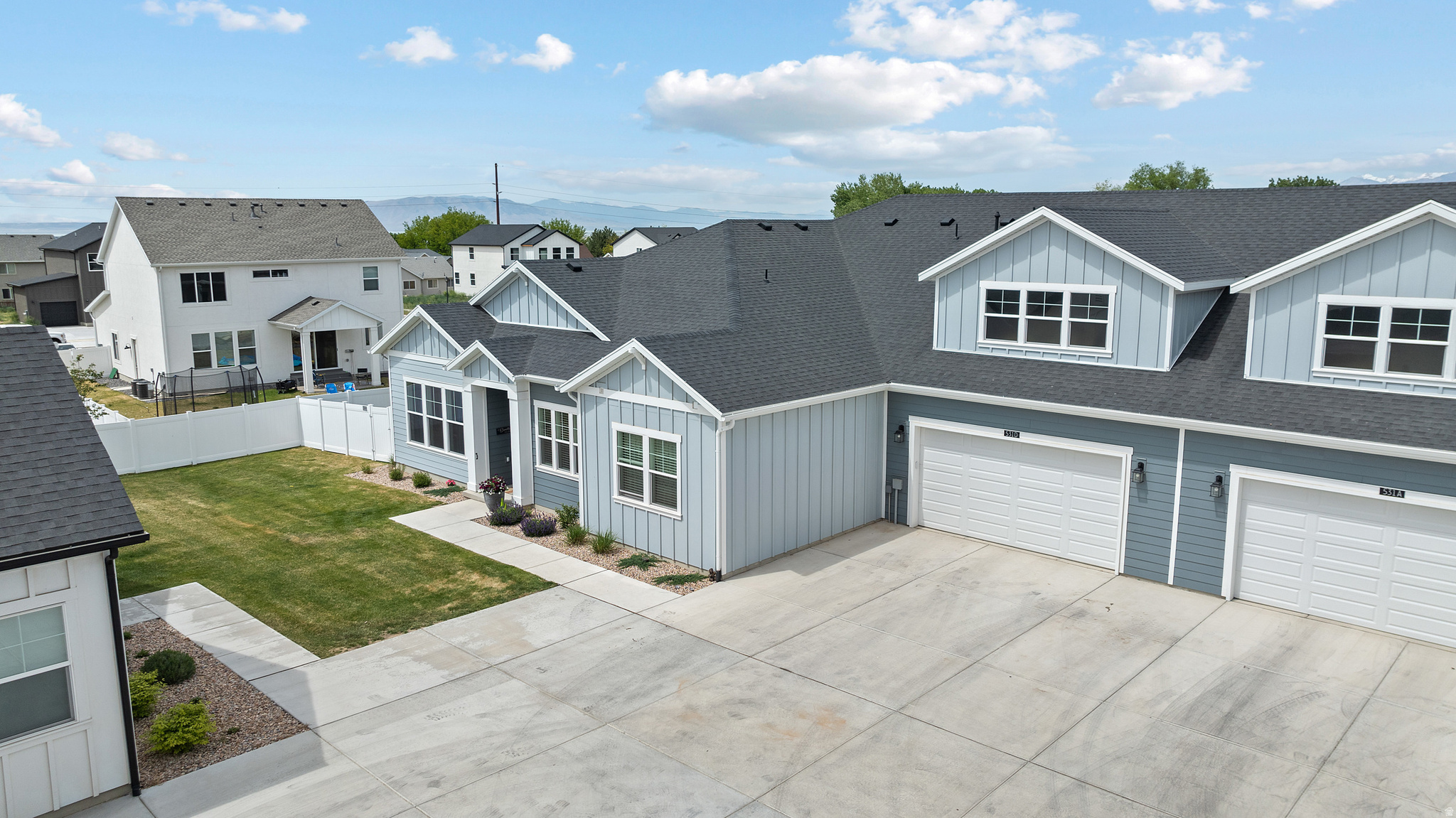 SUNRISE RANCH - Residential