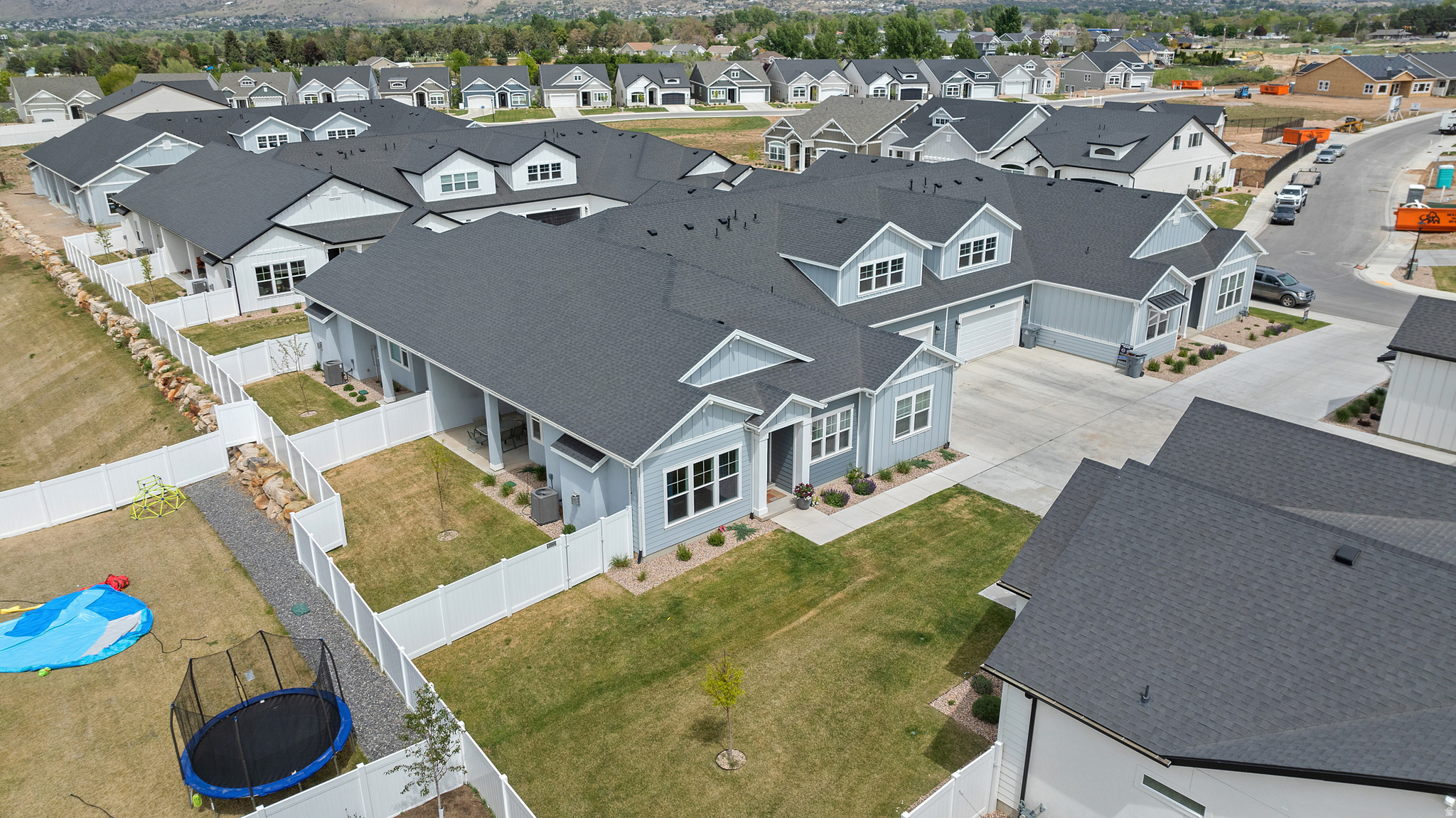 SUNRISE RANCH - Residential
