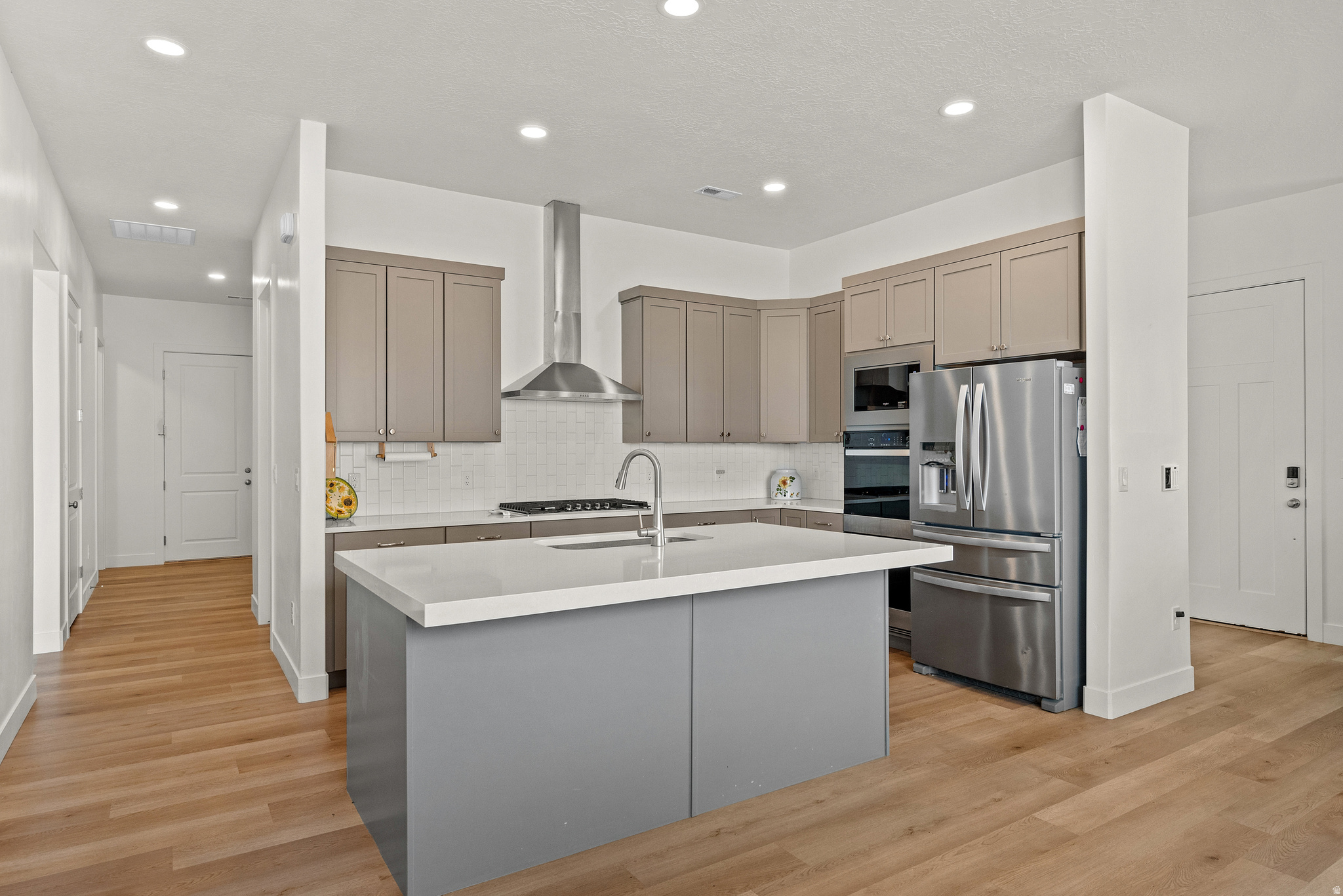 SUNRISE RANCH - Residential