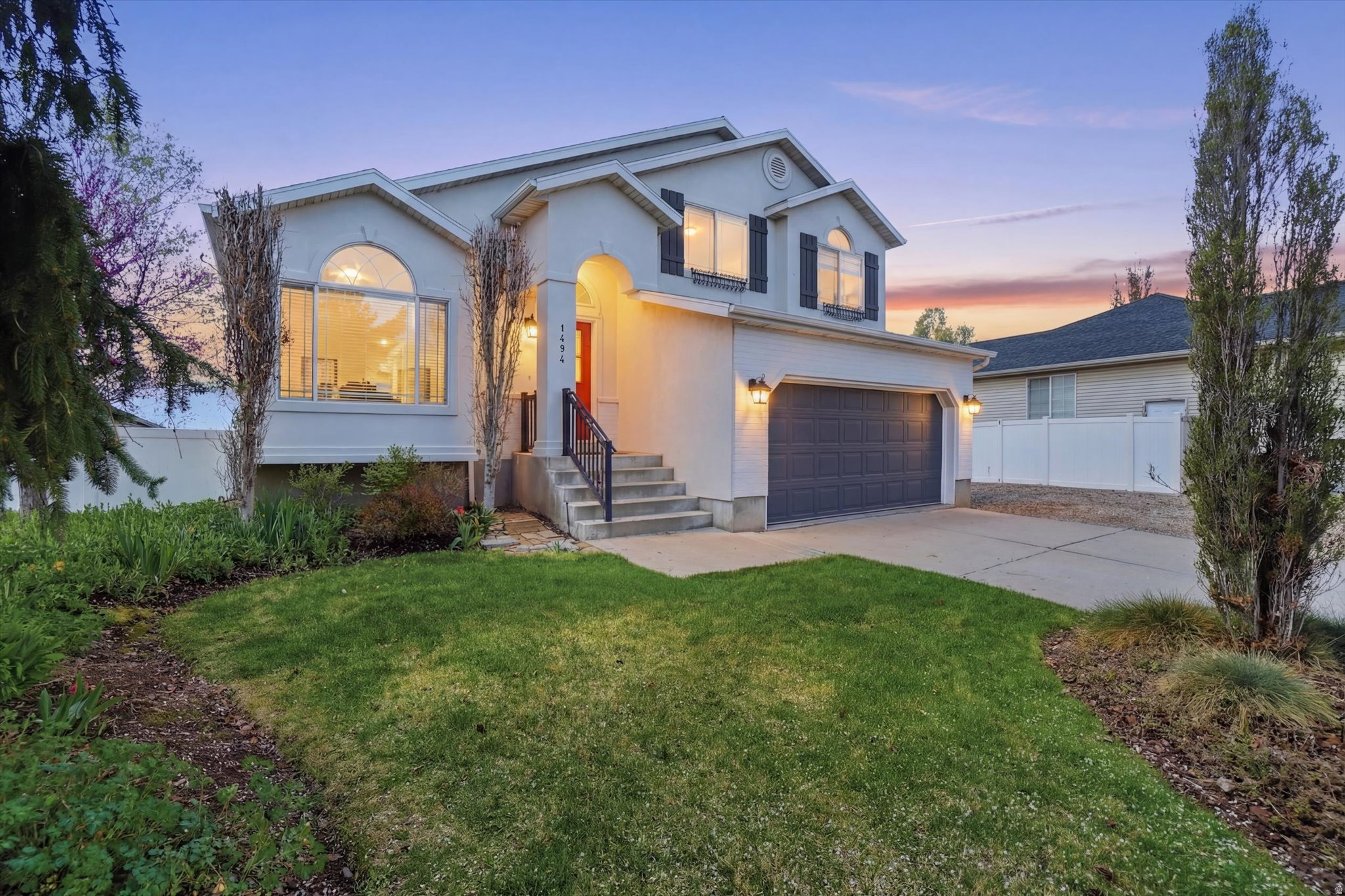 *** BACK ON THE MARKET ***  This well-maintained home is a jewel in a great neighborhood. Great for young families or empty nesters, this home has an updated kitchen, jetted tub in master bath, separate family room and living room, and an open floor plan. Sit out on the large deck and view the gorgeous Antelope Island sunsets with no backyard neighbors. Enjoy the remodeled bathroom in the basement and the professionally landscaped yard. Neighborhood features parks, walking trails, playgrounds, and the home is walking distance to the elementary and junior high schools.    Make this home yours today! Square footage figures are provided as a courtesy estimate only. Buyer is advised to obtain an independent measurement.