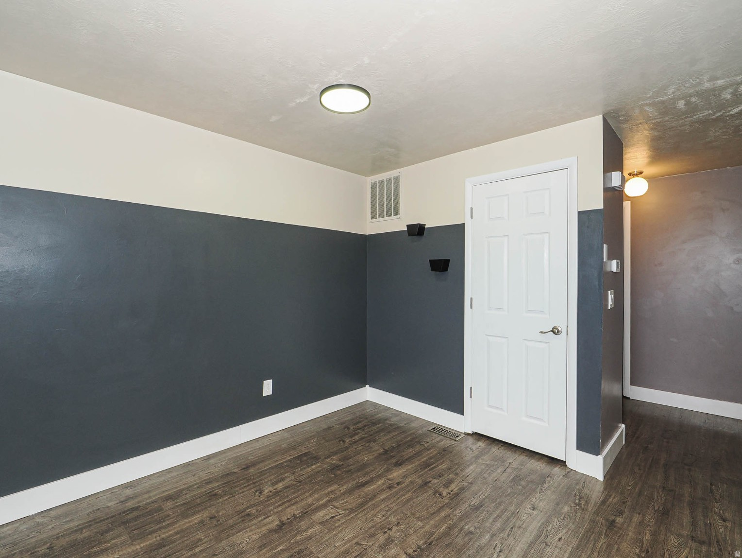 WESTGLEN VILLAGE - Residential