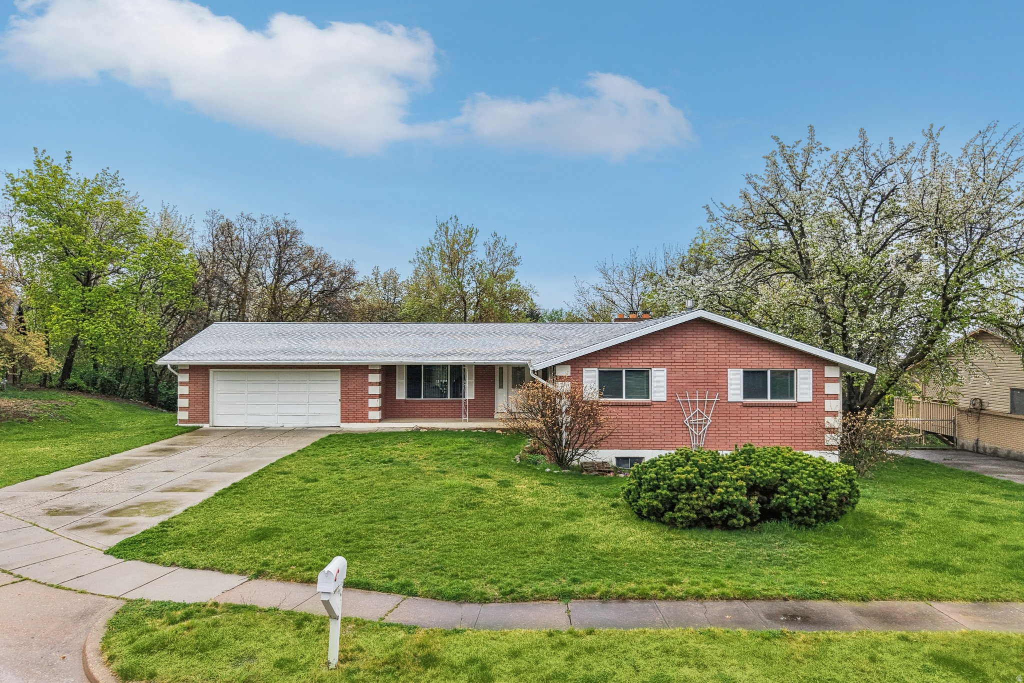 OAK FOREST - Residential
