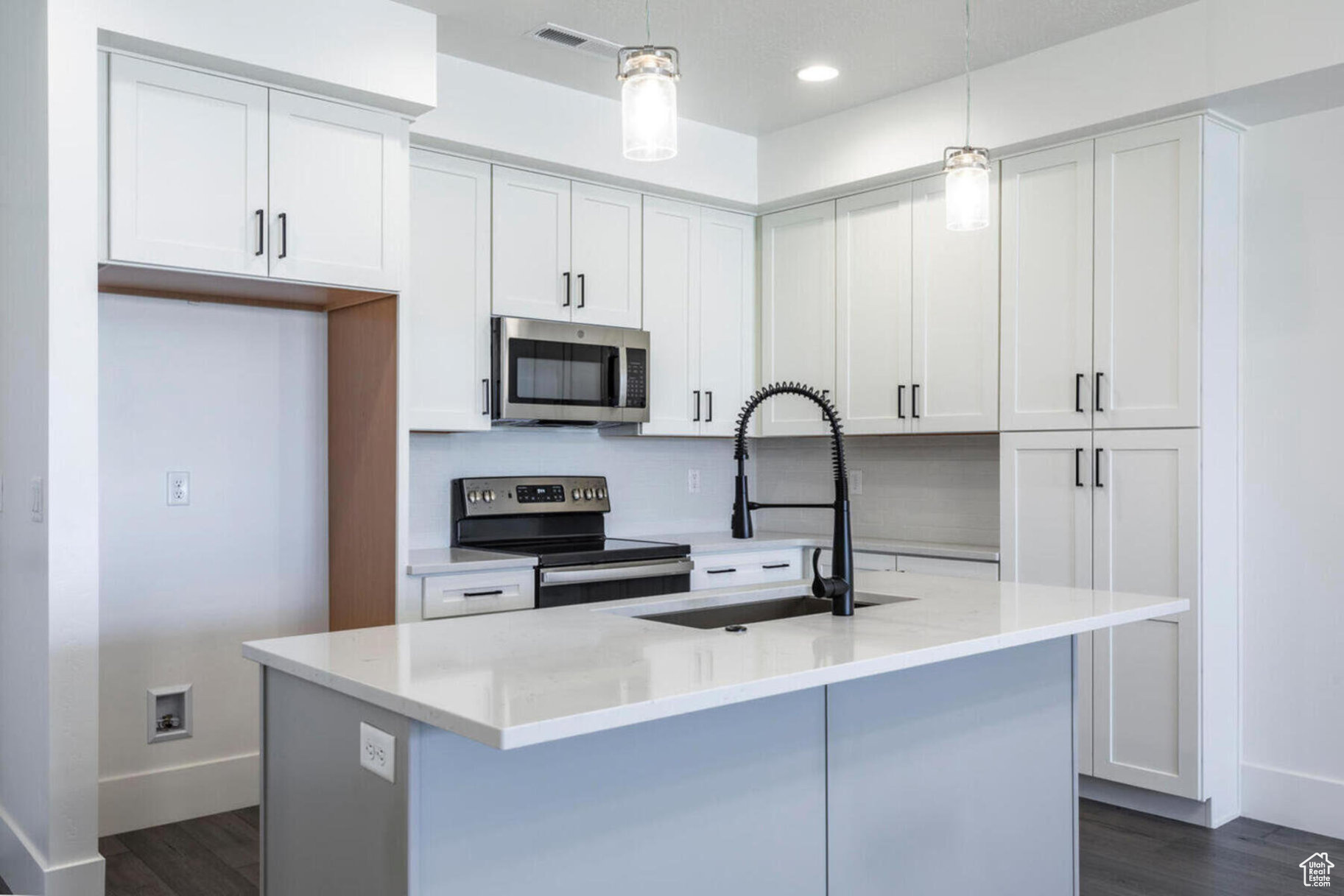 DESERT COLOR, SAGE HAVEN - Residential