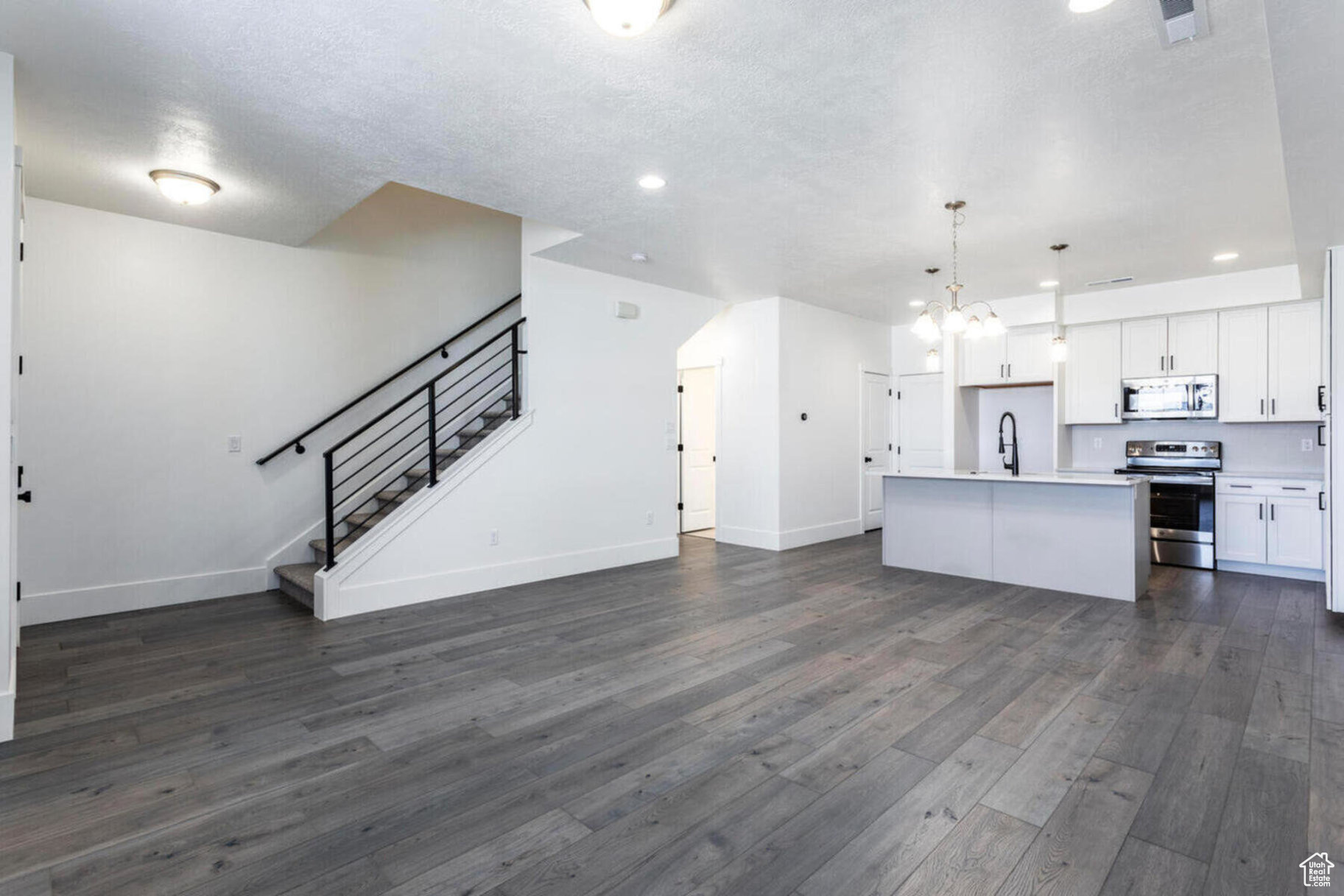 DESERT COLOR, SAGE HAVEN - Residential