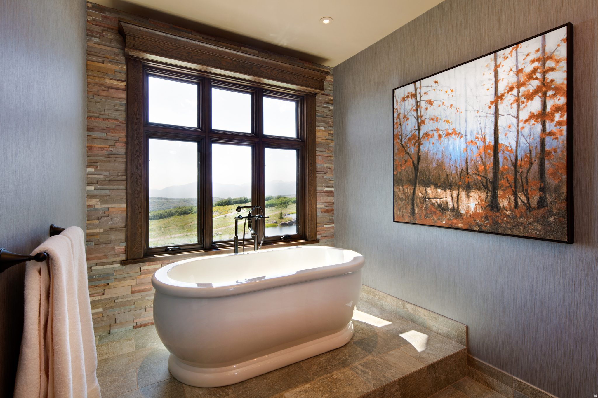 WOLF CREEK - Residential