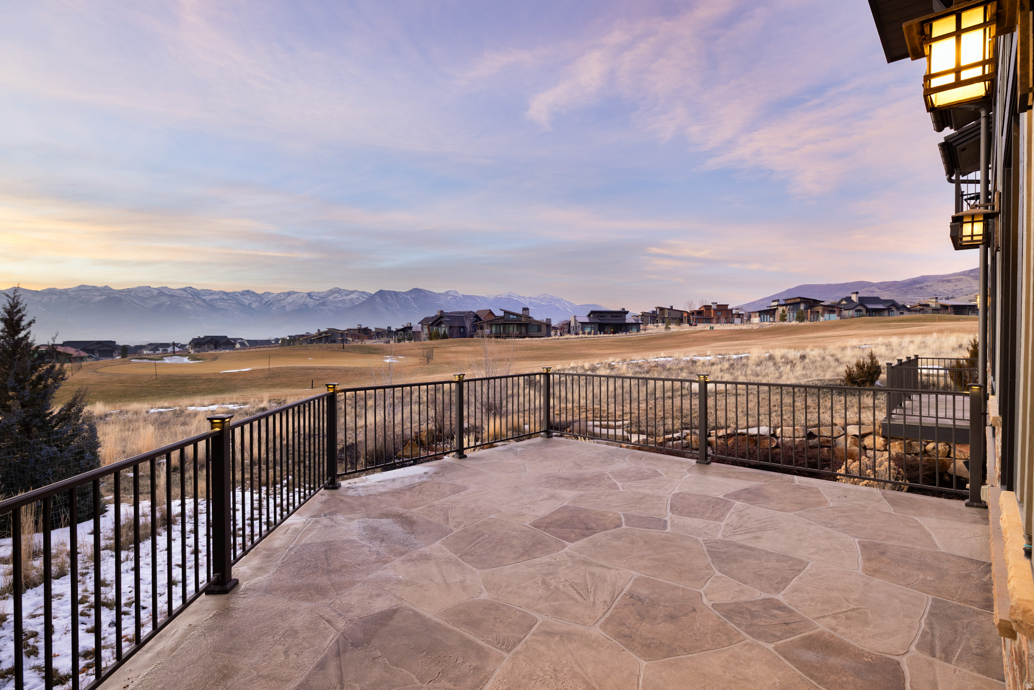 RED LEDGES - Residential