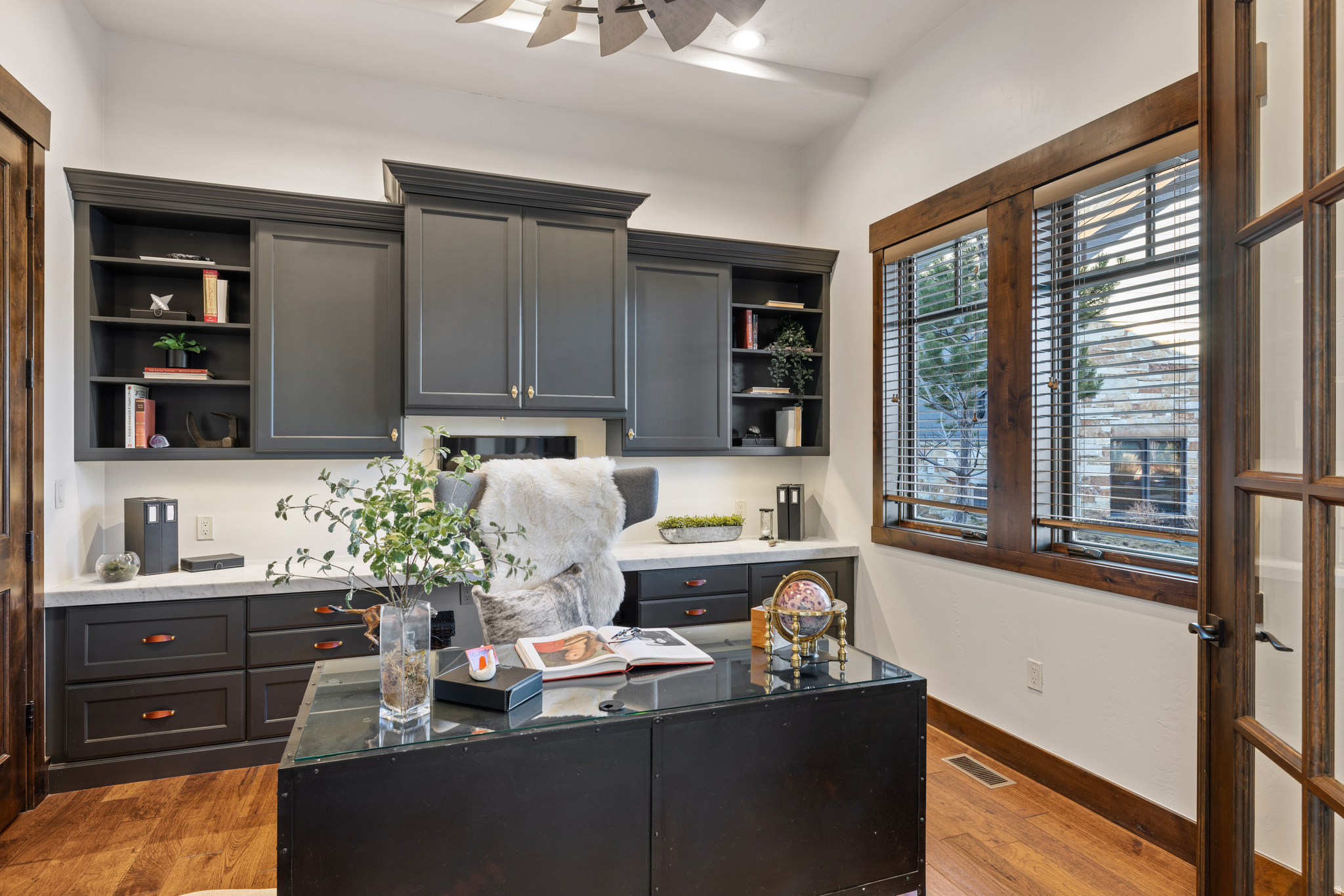 RED LEDGES - Residential