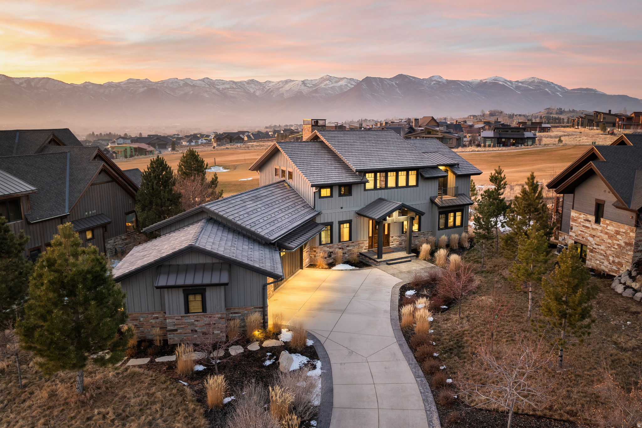 RED LEDGES - Residential
