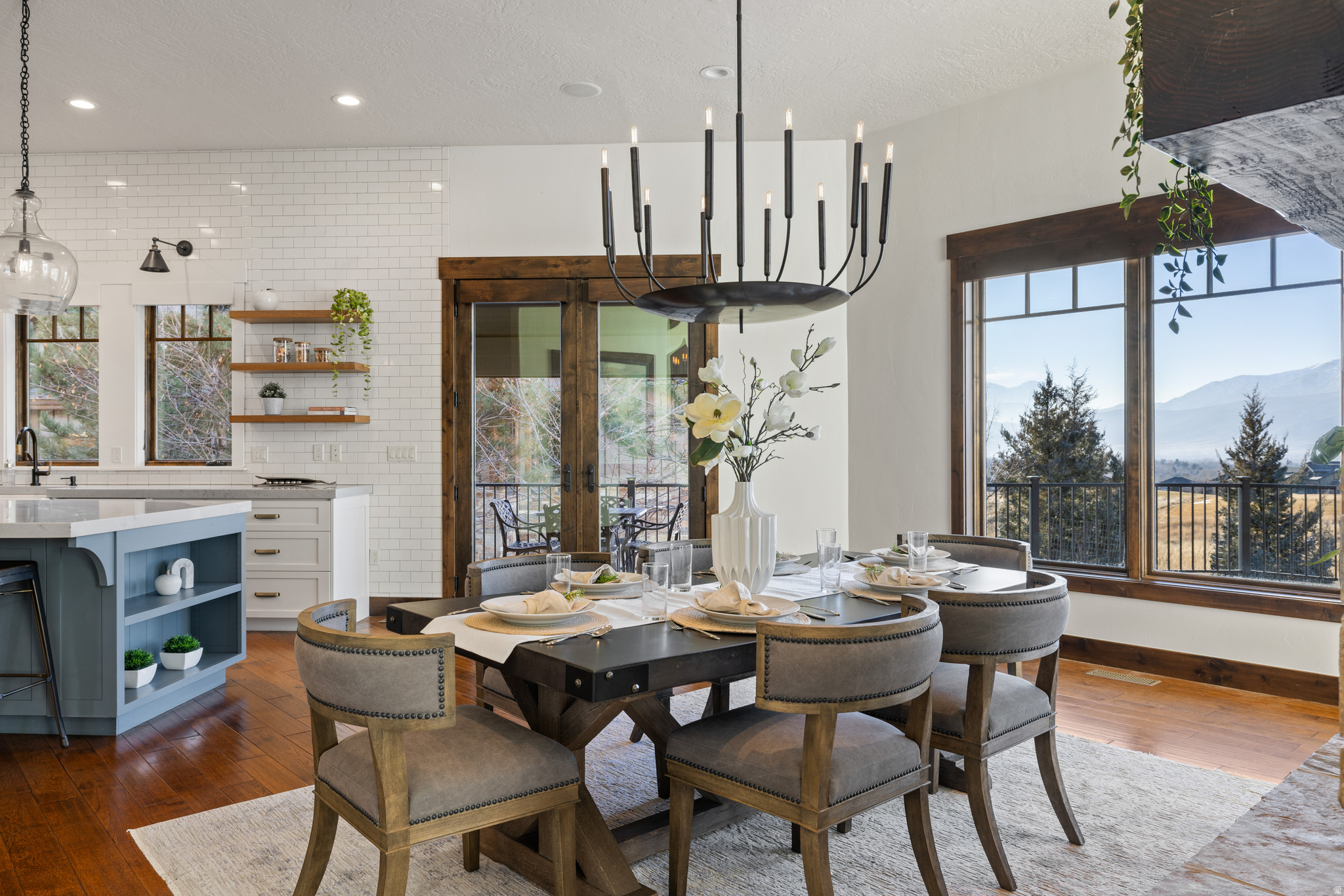 RED LEDGES - Residential
