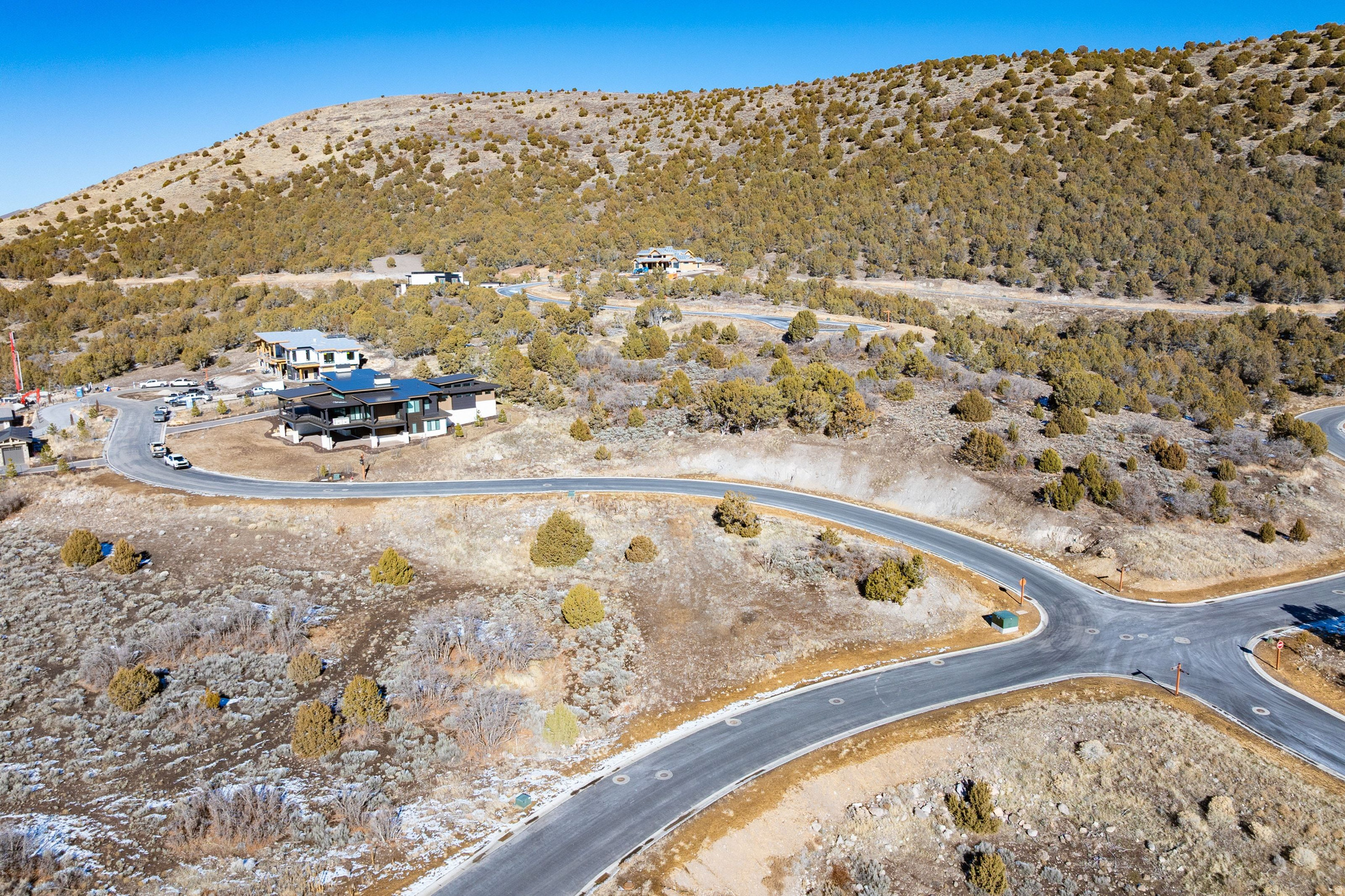 RED LEDGES - Land
