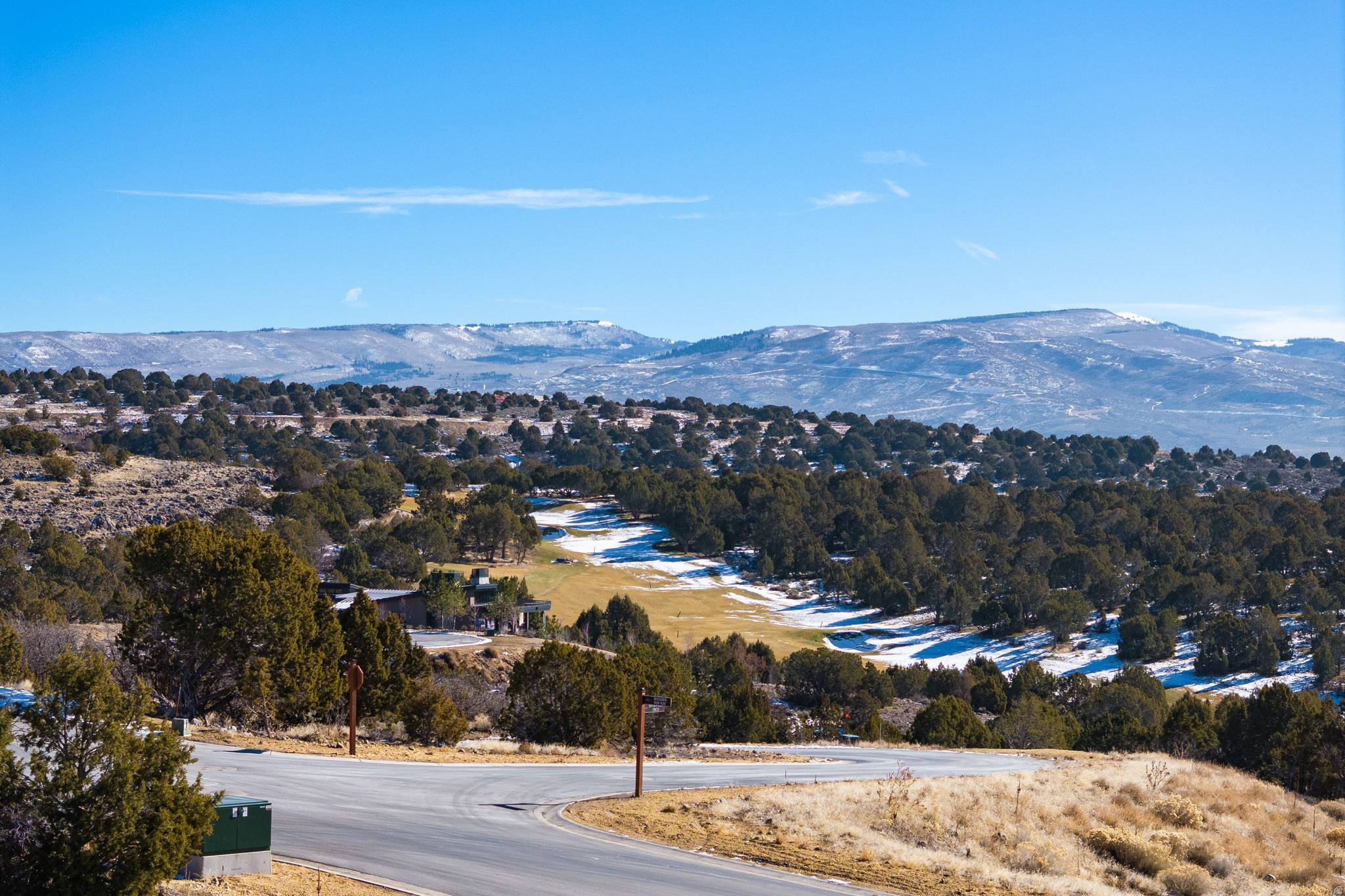 RED LEDGES - Land