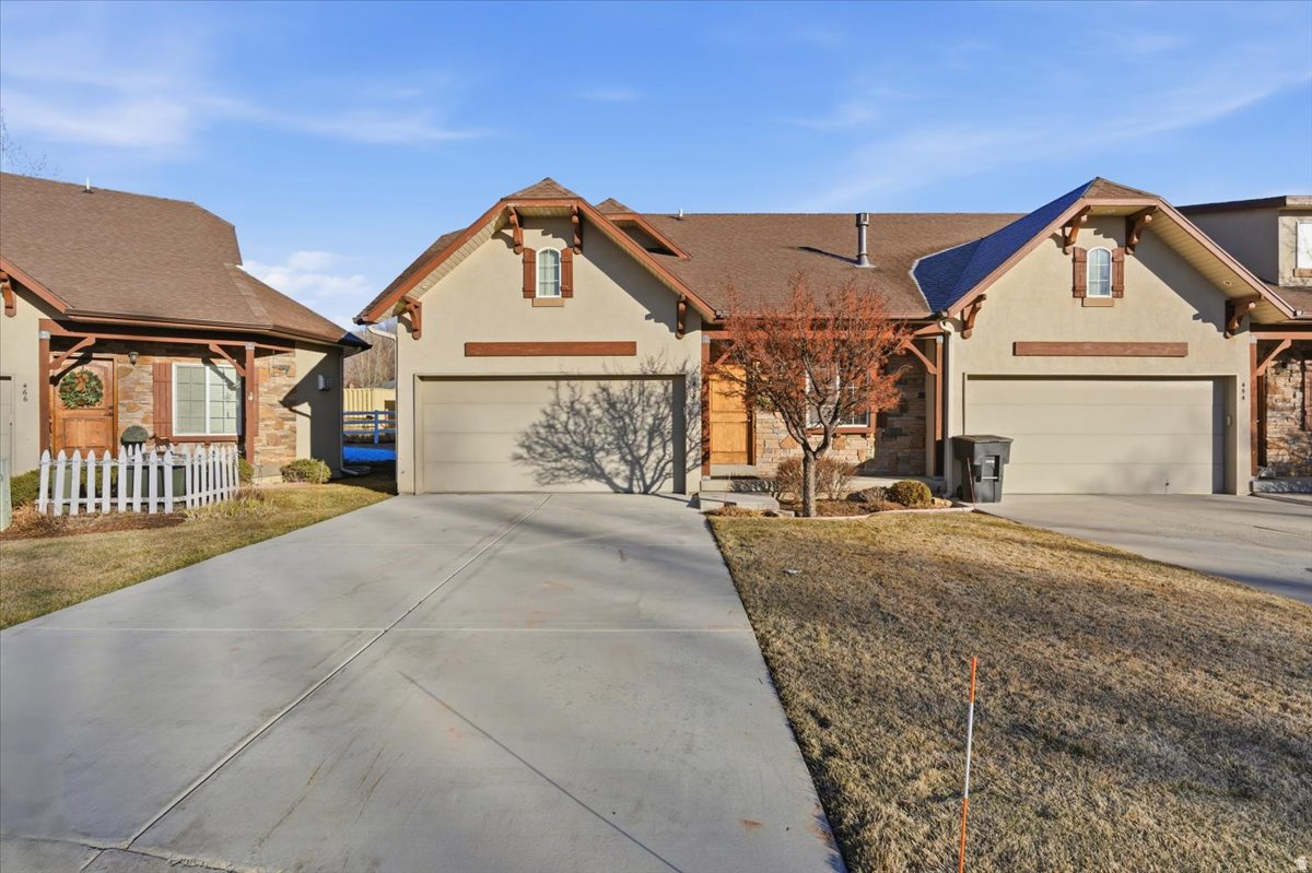 ASPEN HOLLOW - Residential