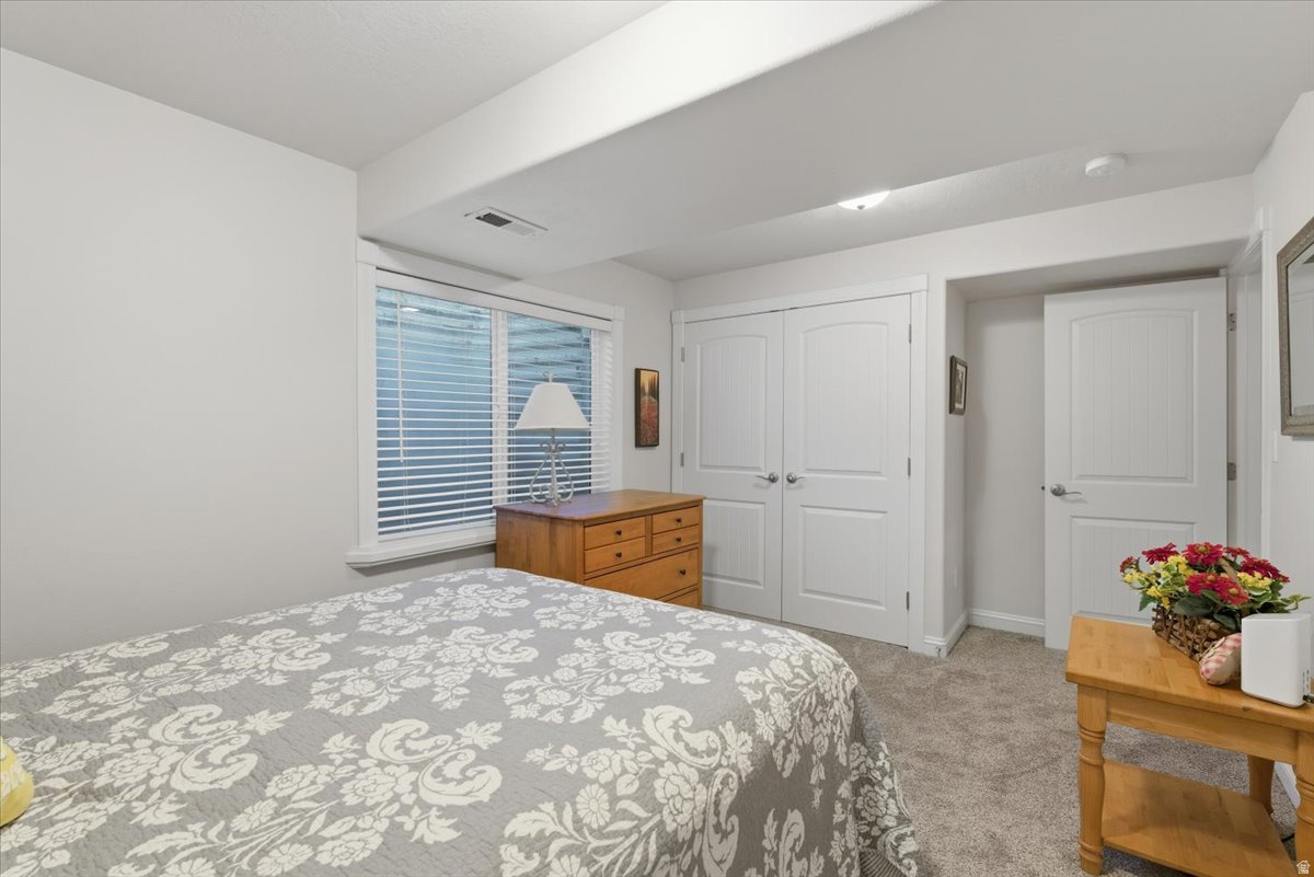 ASPEN HOLLOW - Residential