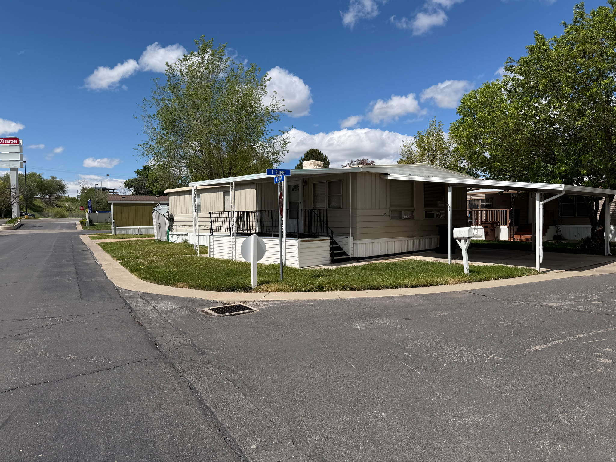 RIVERDALE MANUFACTURED - Residential