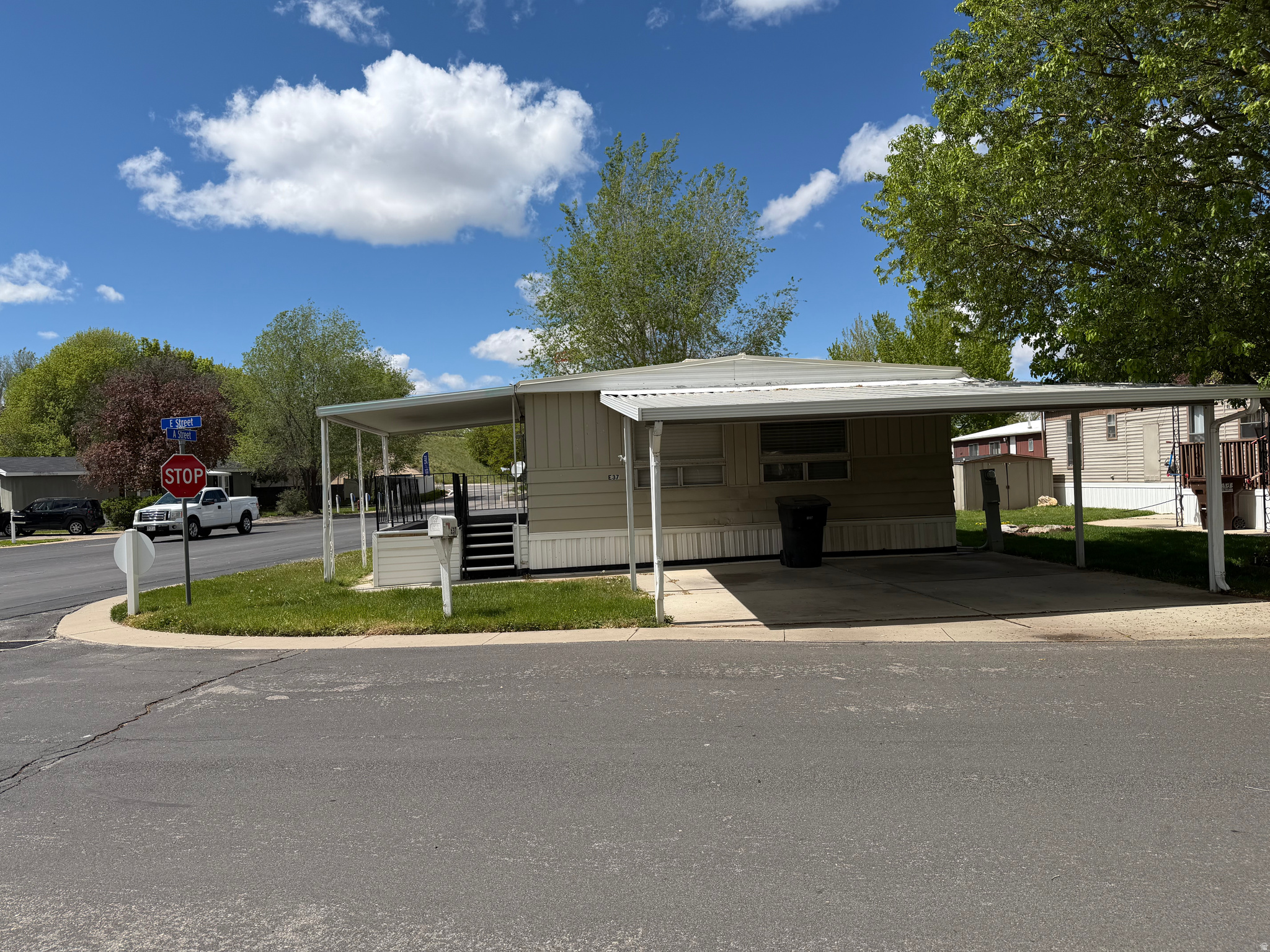 RIVERDALE MANUFACTURED - Residential