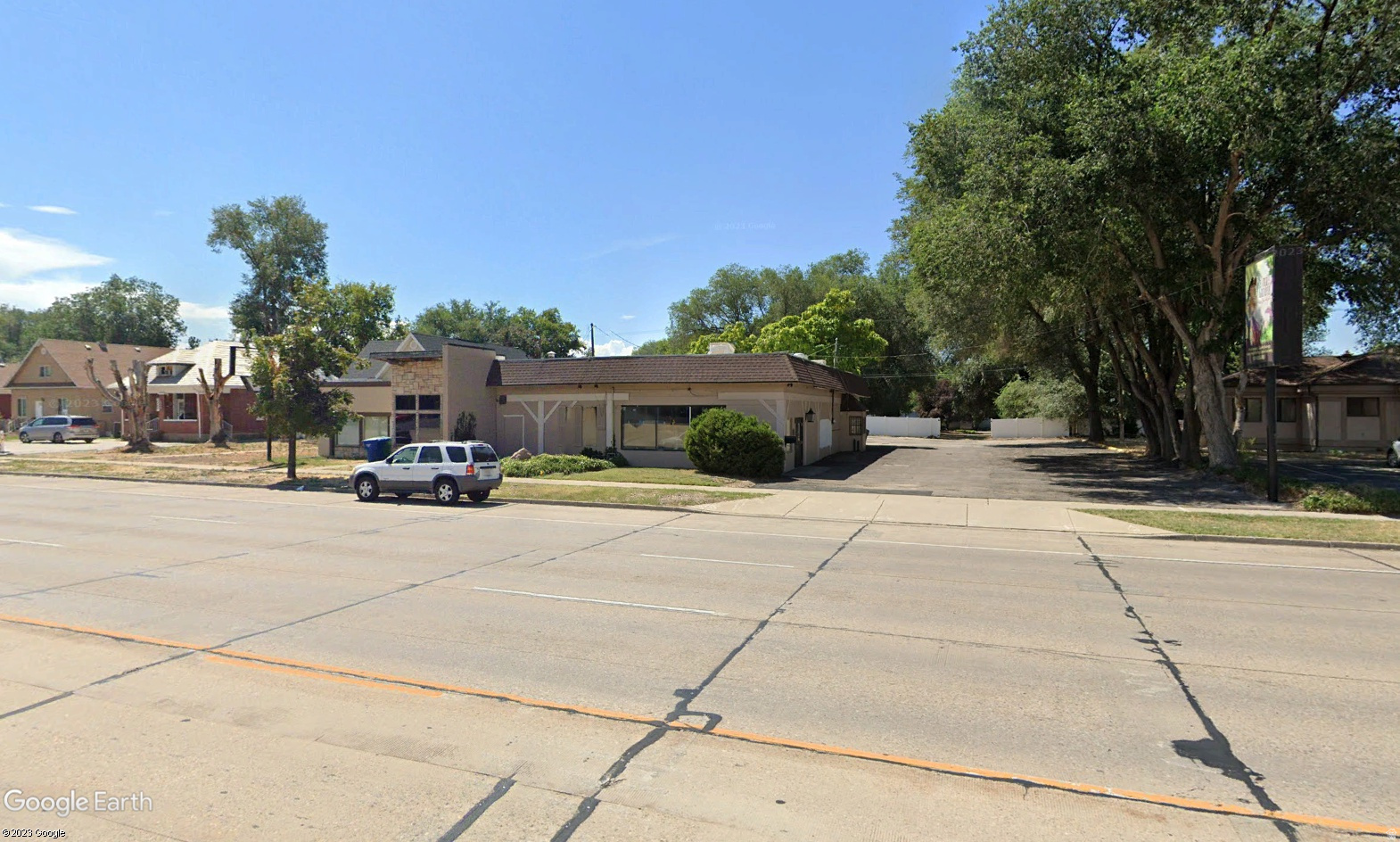 Available now on busy Washington Blvd, offering excellent visibility with an average daily traffic count of 34,000 vehicles. Previously operated as a restaurant, the 2,624-square-foot space can be remodeled to suit a variety of business needs. The property features a drive-thru window and ample off-street parking, making it an ideal location for a wide range of commercial ventures.