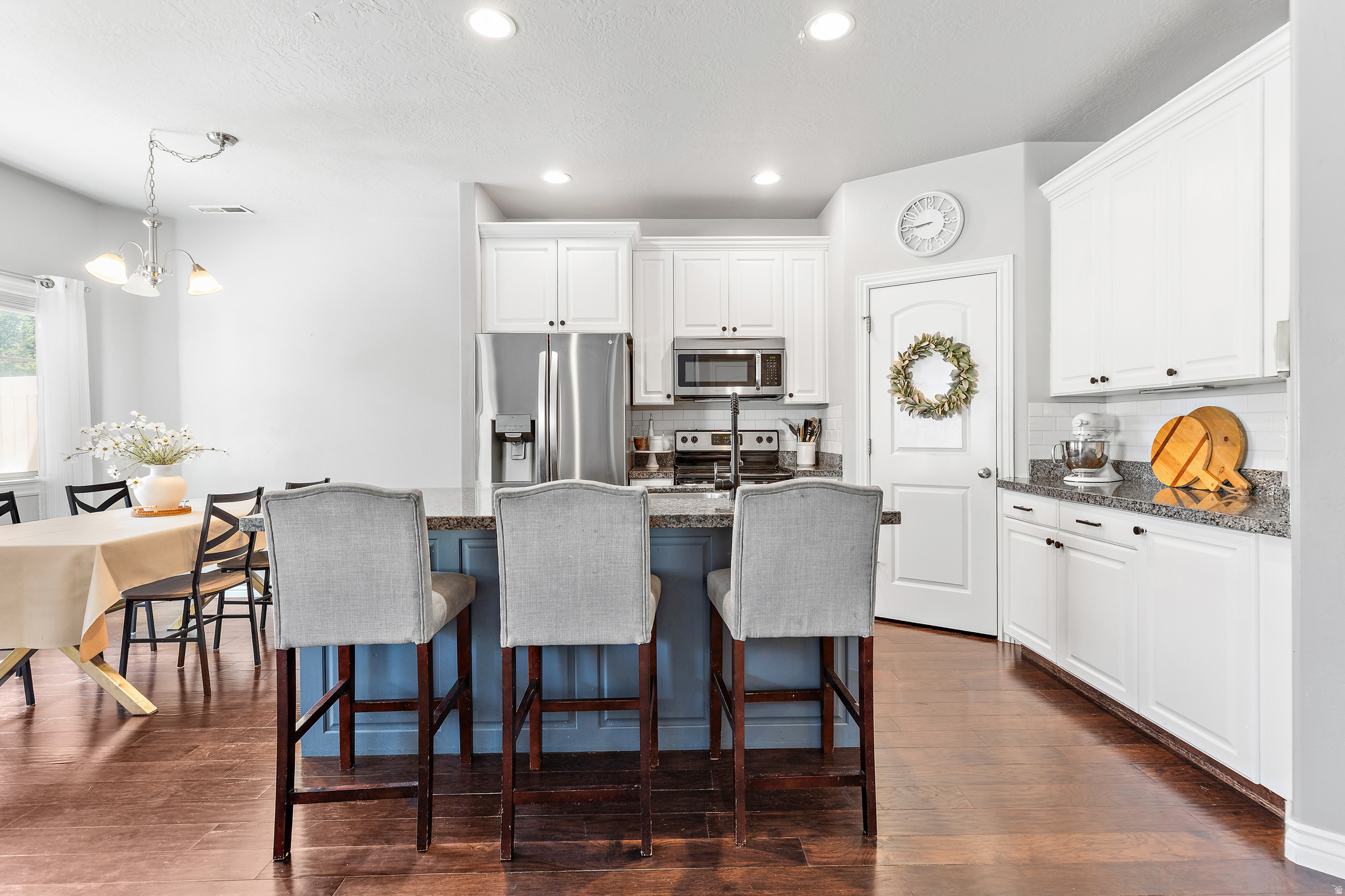 PLEASANT MEADOW - Residential