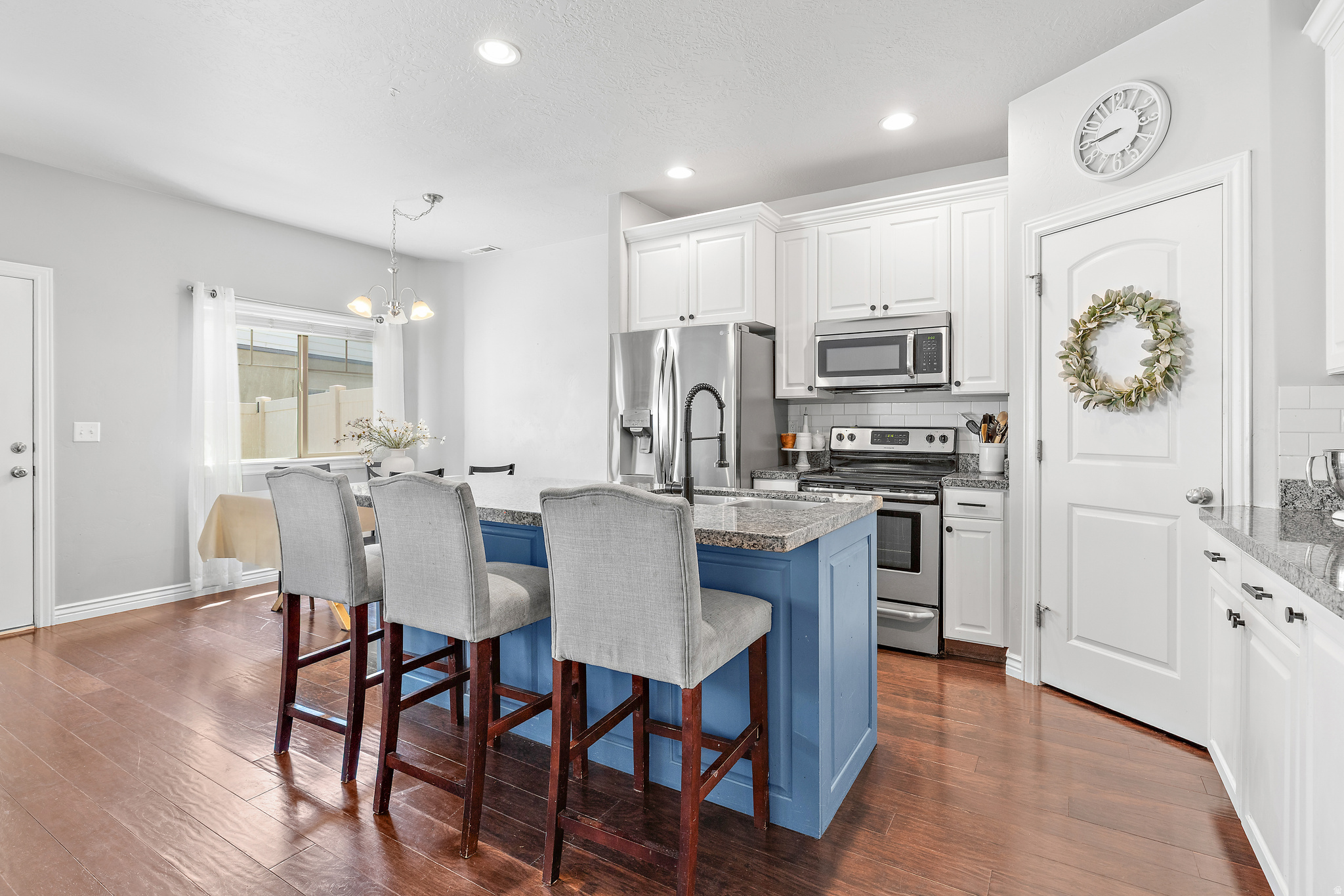 PLEASANT MEADOW - Residential