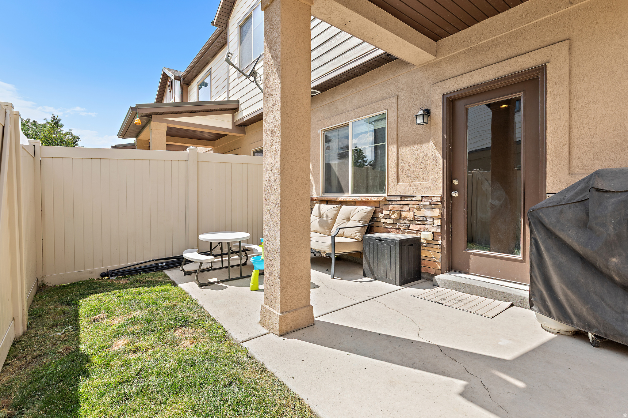 PLEASANT MEADOW - Residential