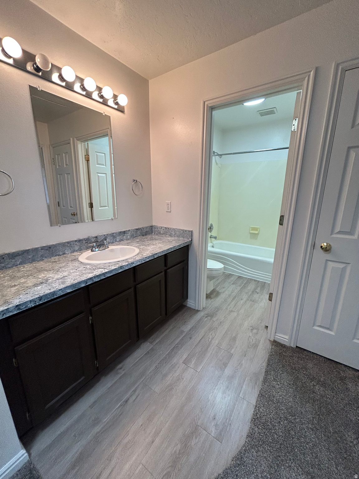 MOKAL PARK PLACE - Residential
