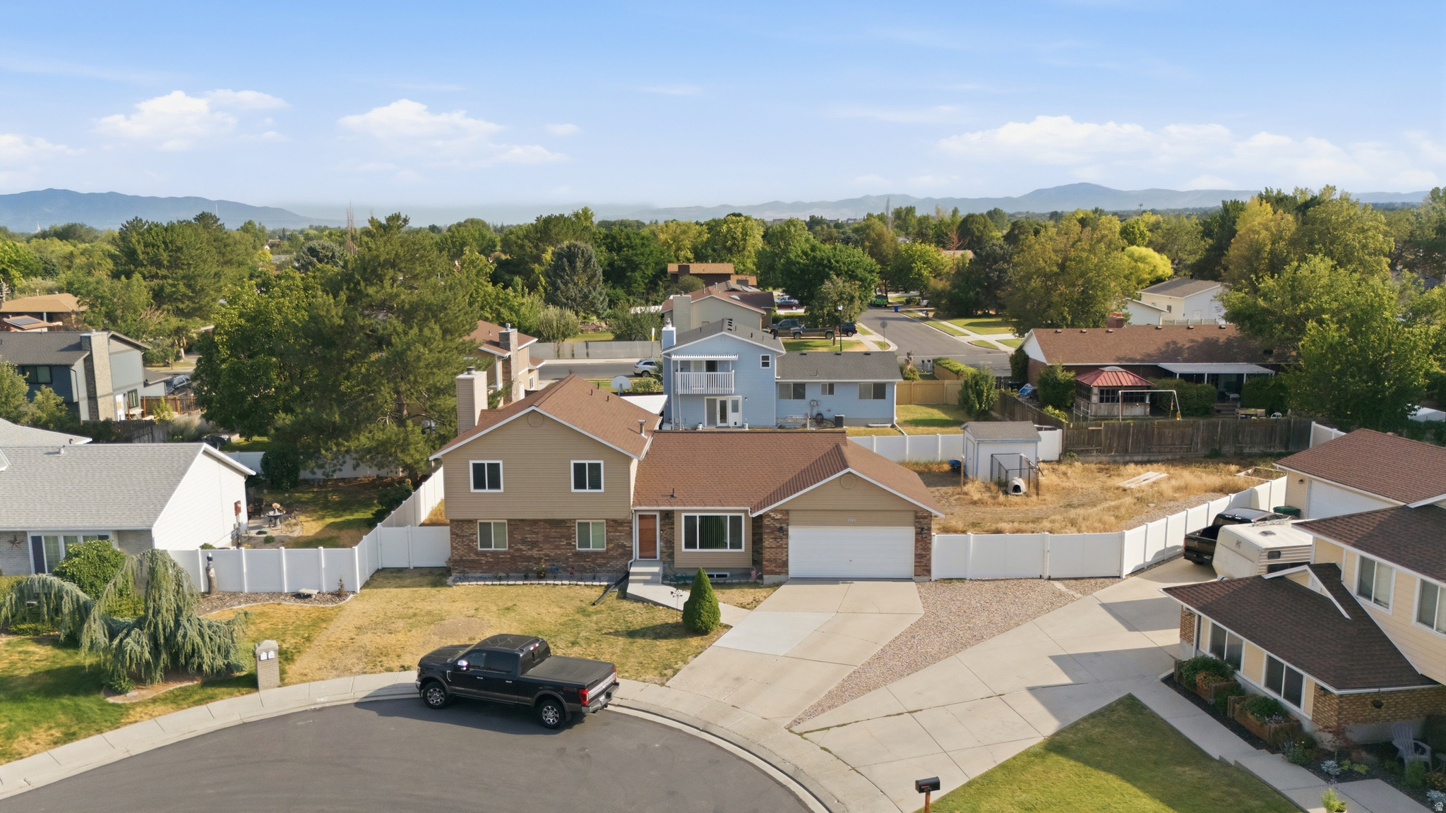 SCHORR ESTATES #3 - Residential