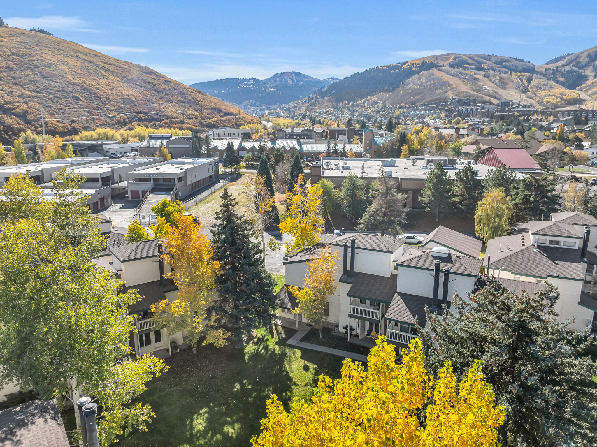 Fully remodeled and sold with all furnishings and decor included, this top-floor Claimjumper condo is a turnkey Park City retreat in an exceptional in-town location. Enjoy ski run views, added privacy from the top-floor setting, two parking spaces, and abundant storage, all with a comfortable layout designed for easy mountain living. The property also offers excellent rental potential, with a strong history for both long-term and nightly rentals. Located in the heart of Park City, this condo offers outstanding walkability to skiing, restaurants, the bus stop, grocery options, and everyday conveniences. It is a rare opportunity to own a beautifully updated property that combines style, function, proven rental appeal, and one of the most convenient locations in town.