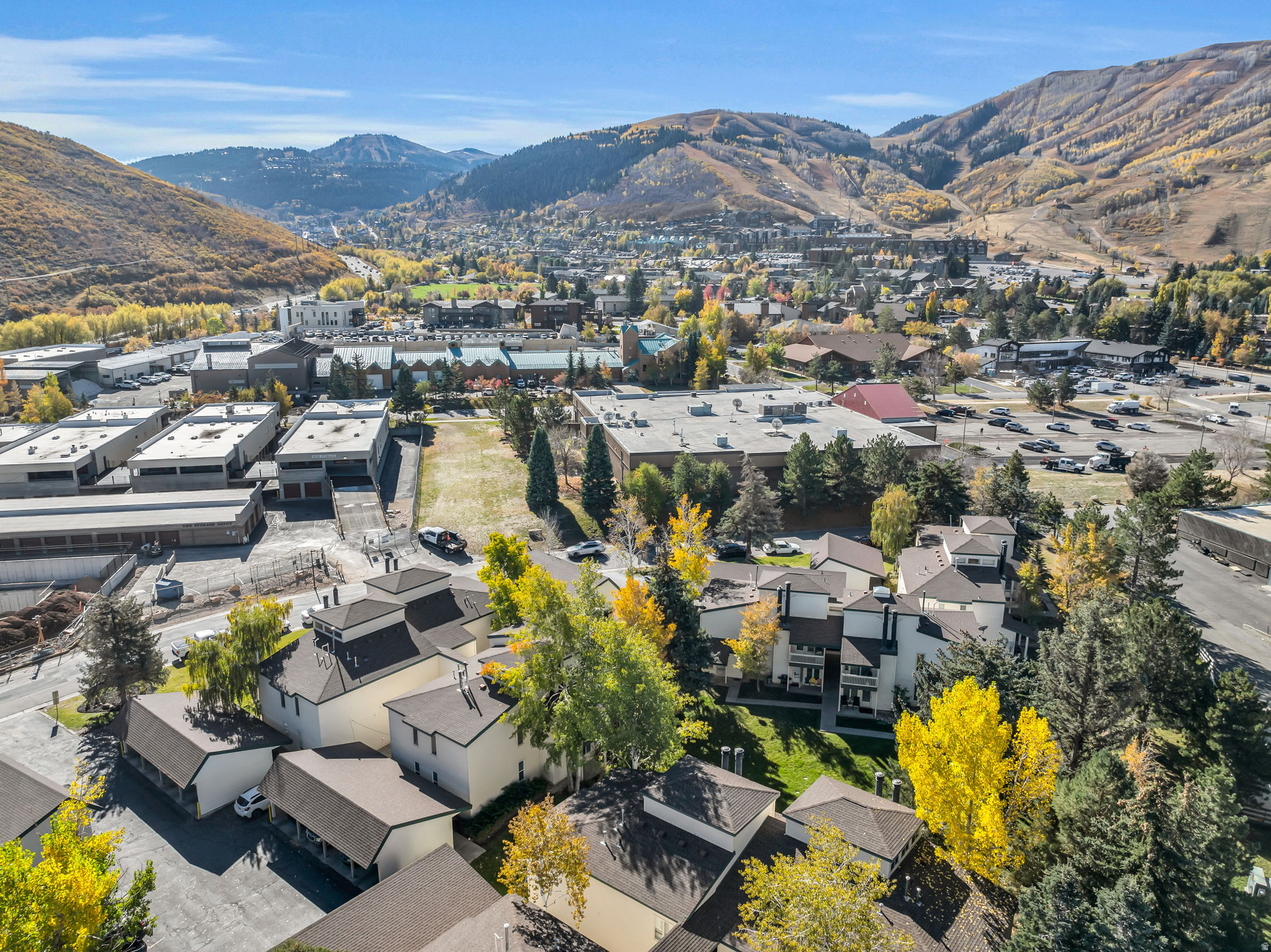 CLAIMJUMPER CONDOMIMIUM - Residential