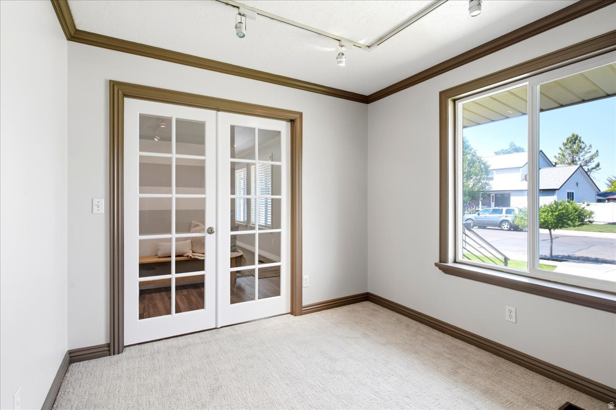 HIGHLAND MEADOWS - Residential