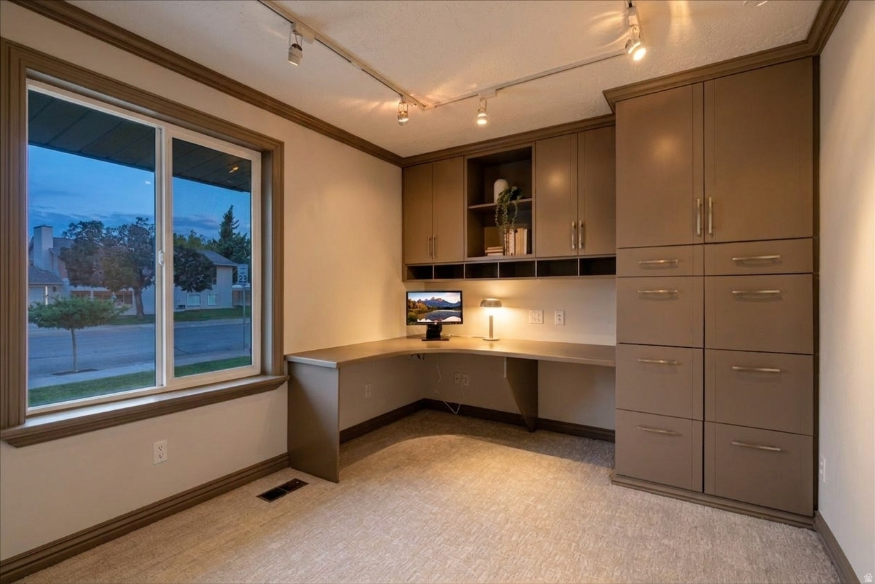 HIGHLAND MEADOWS - Residential