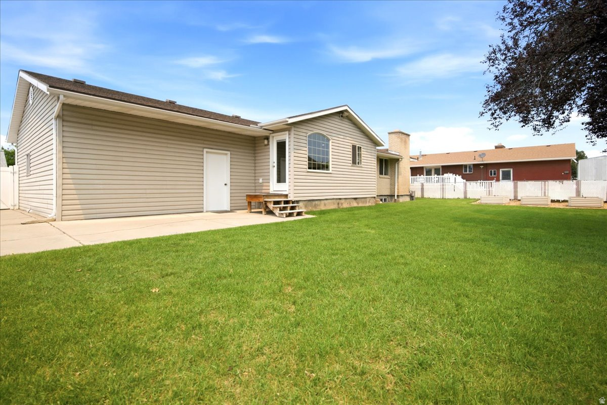 HIGHLAND MEADOWS - Residential