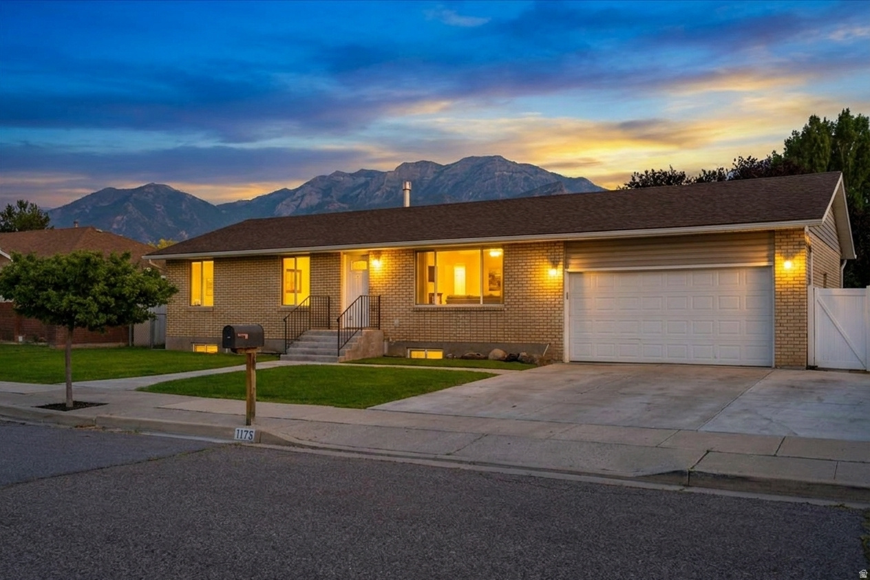 HIGHLAND MEADOWS - Residential
