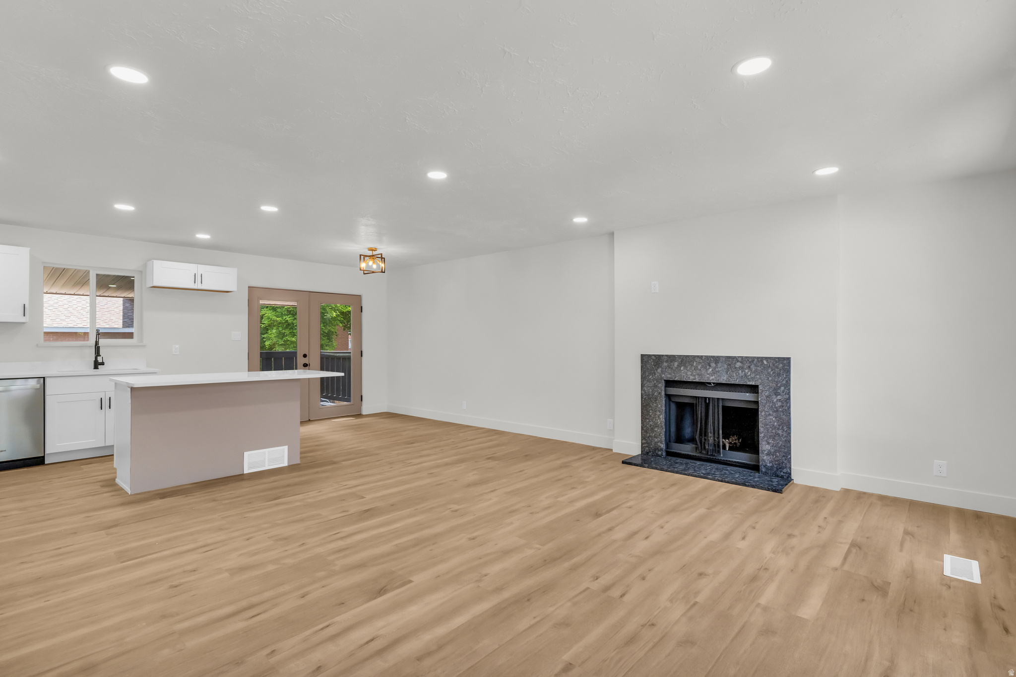PITFORD ACRES - Residential