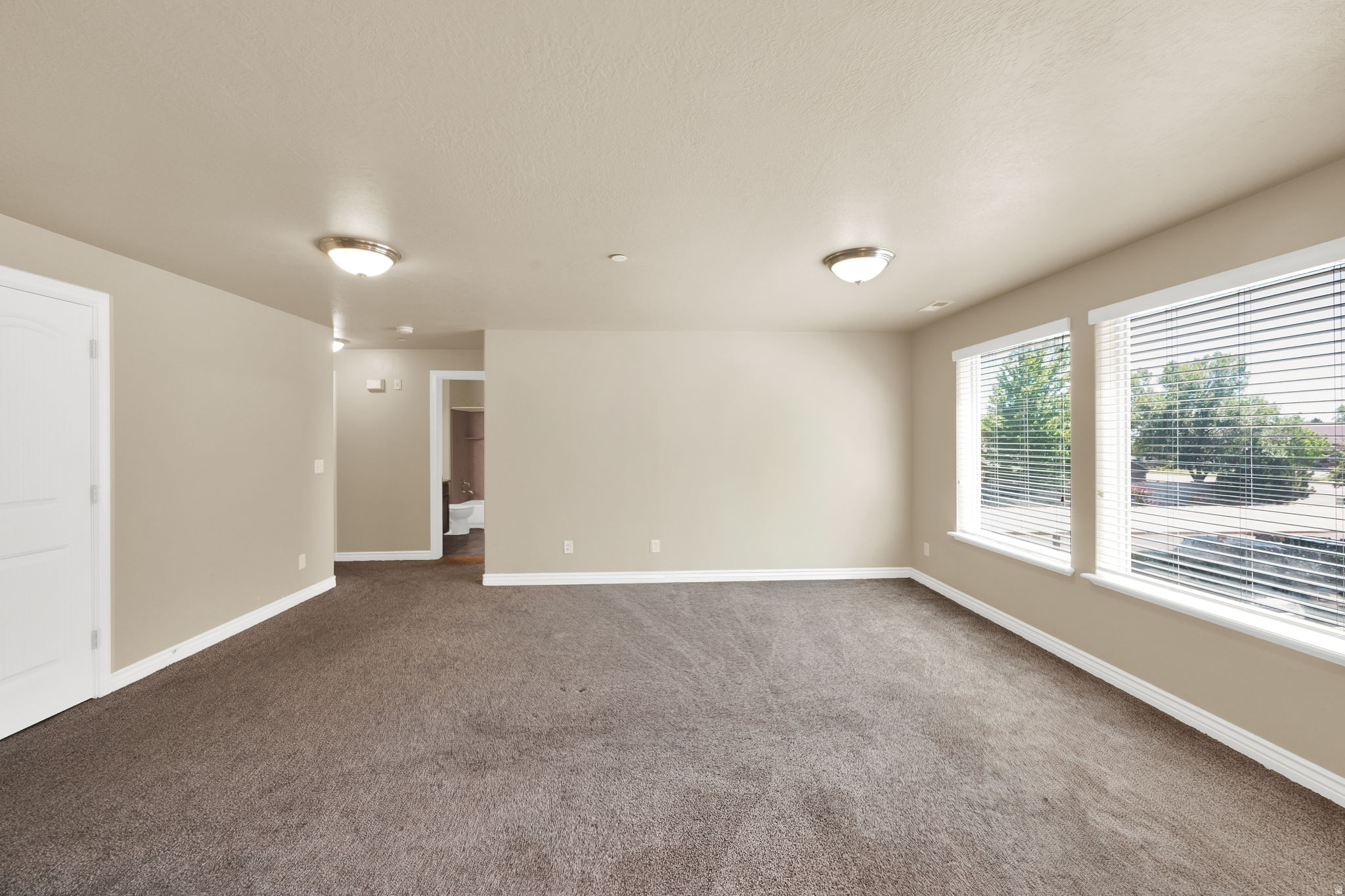 CREEKSIDE VILLAGE - Residential